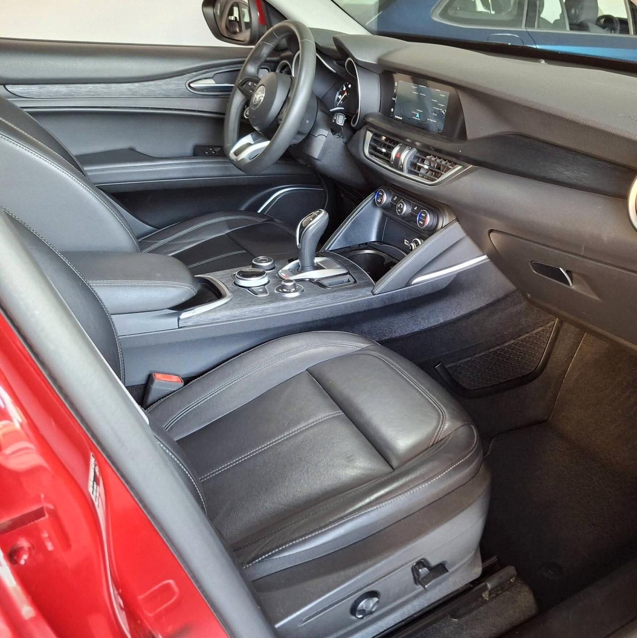 Alfa Romeo Stelvio 2.2 160 CV AT8 Sedili in pelle