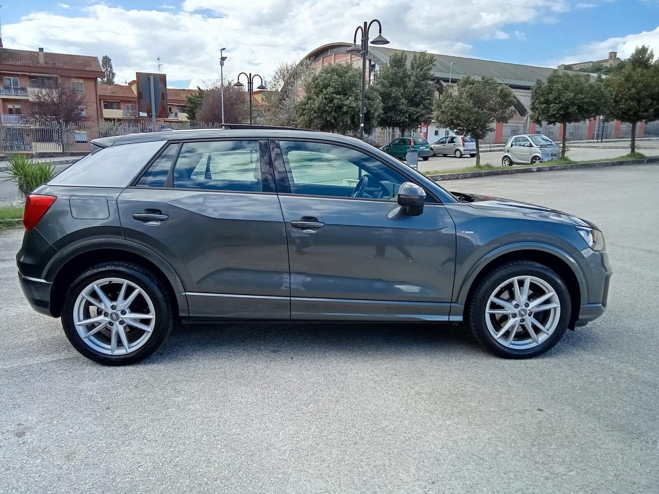 Audi Q2 Q2/SLINE/TETTO PAN/CERCHI 18/C.AUT/NAVI/PDC/CERCHI 18/PORT ELETTRICO/TAG.CERT/PORT ELETTRICO/KEY LESS GO!