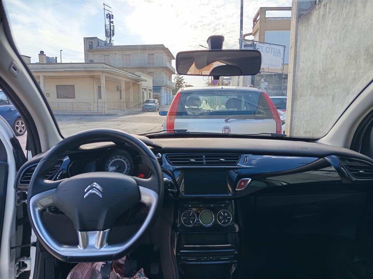 Citroen C3 1.2 EXCLUSIVE