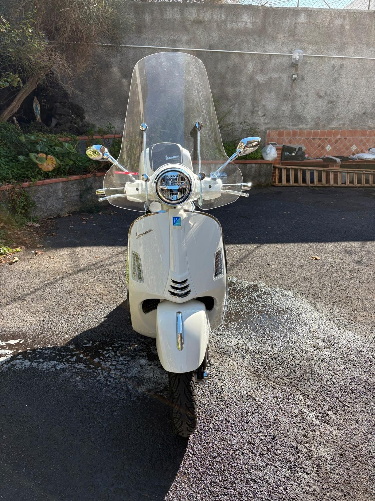 Piaggio Vespa 310 GTS hpe