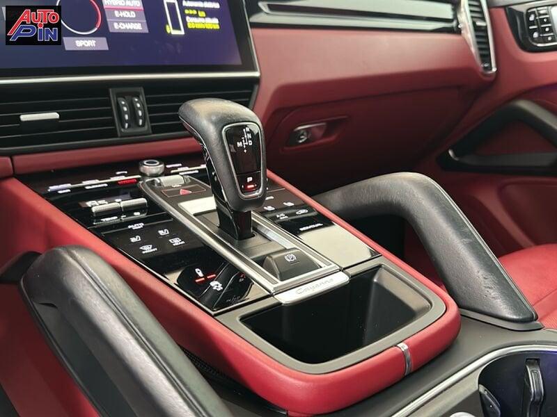 Porsche Cayenne 3.0 V6 E-HYBRID Coupè