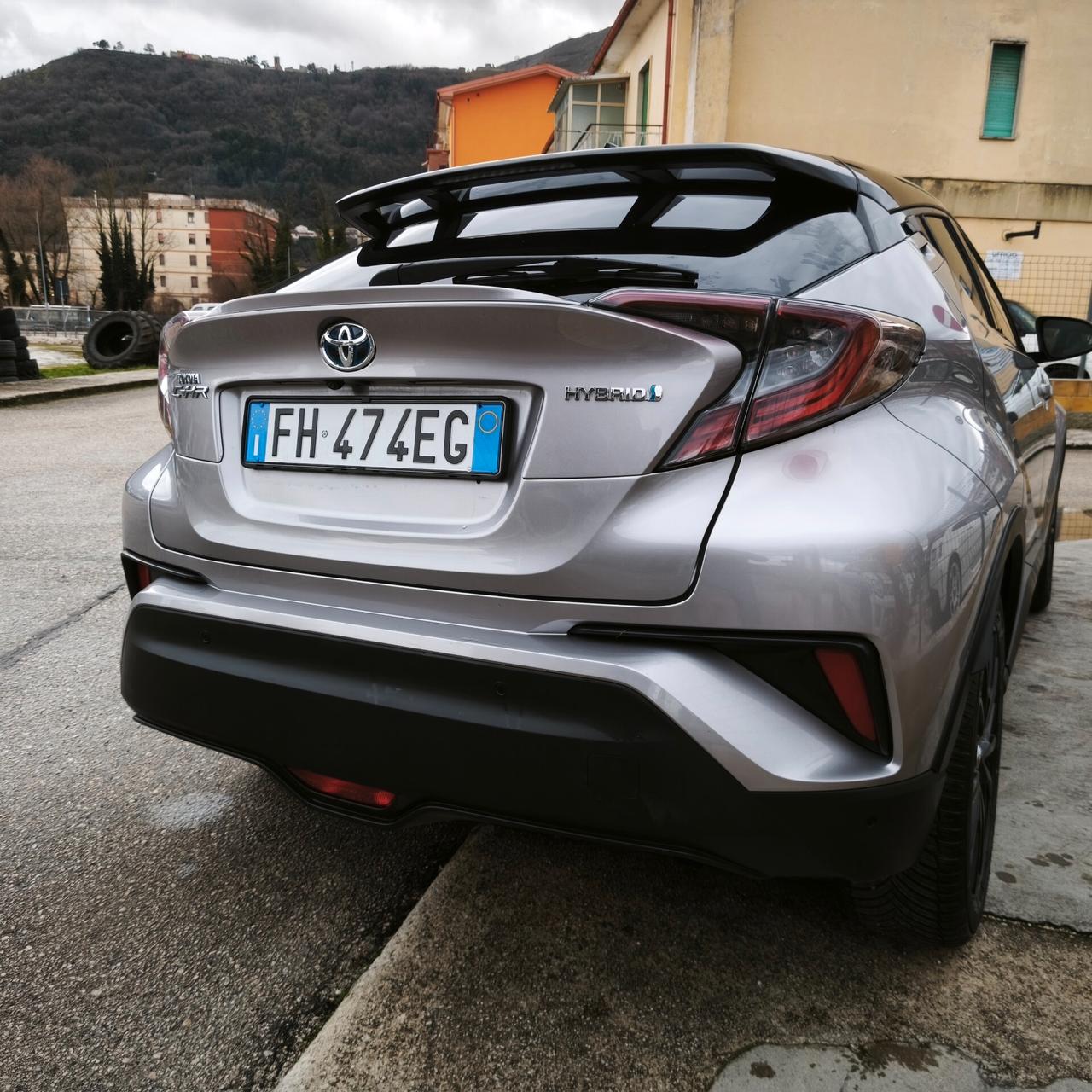 Toyota C-HR 1.8 Hybrid E-CVT Style