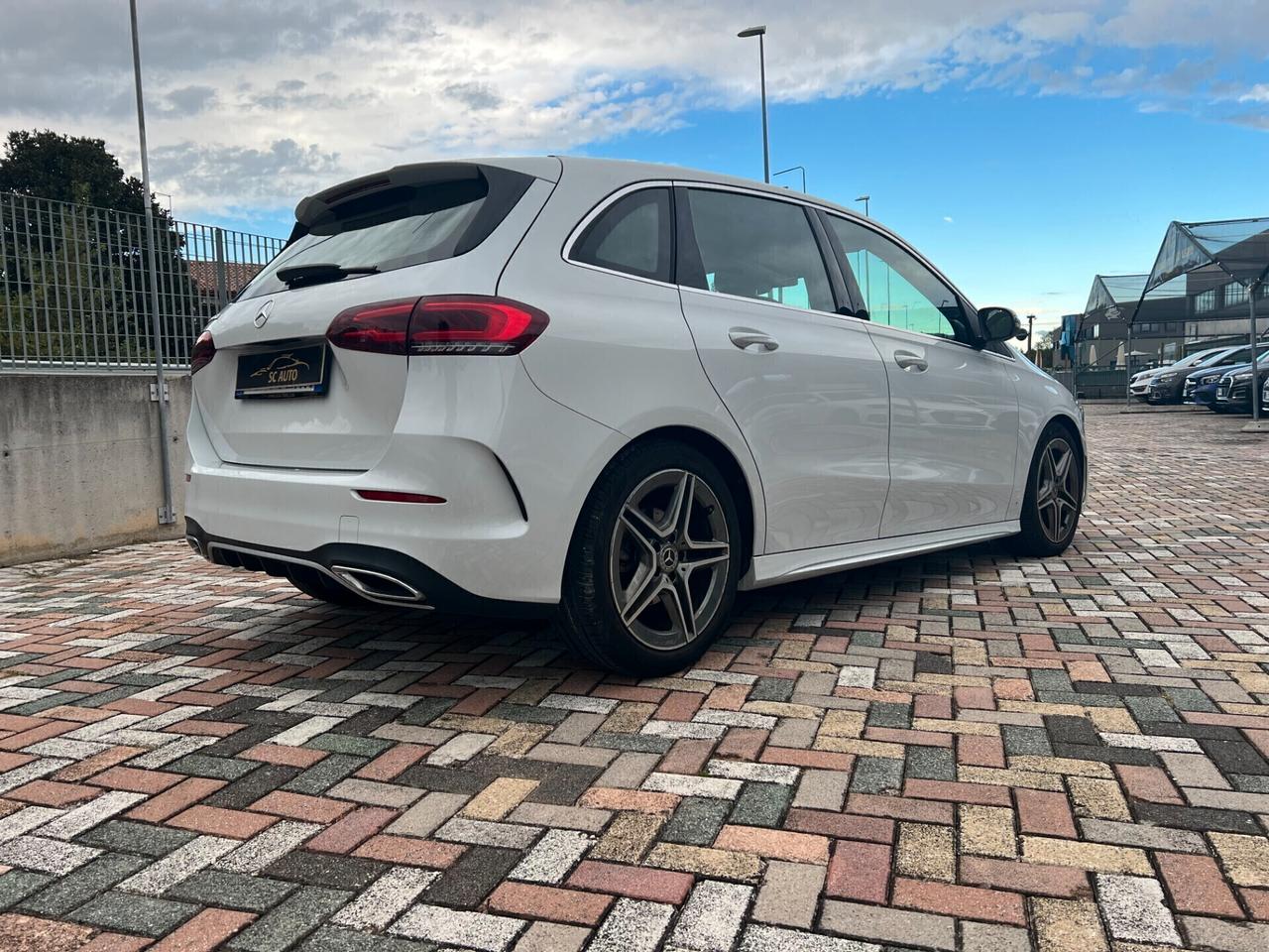 Mercedes-benz B 200 d Premium