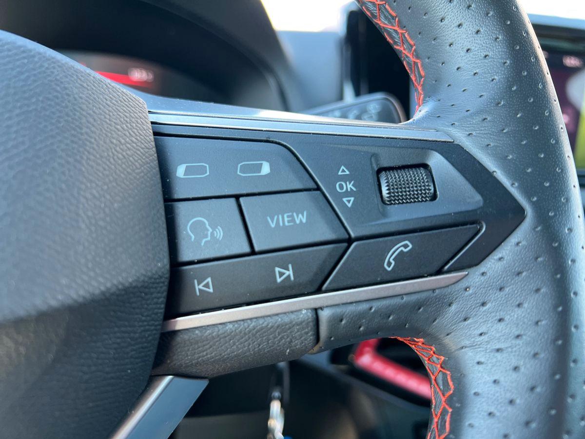 SEAT Arona 2022 - Arona 1.0 ecotsi FR 95cv