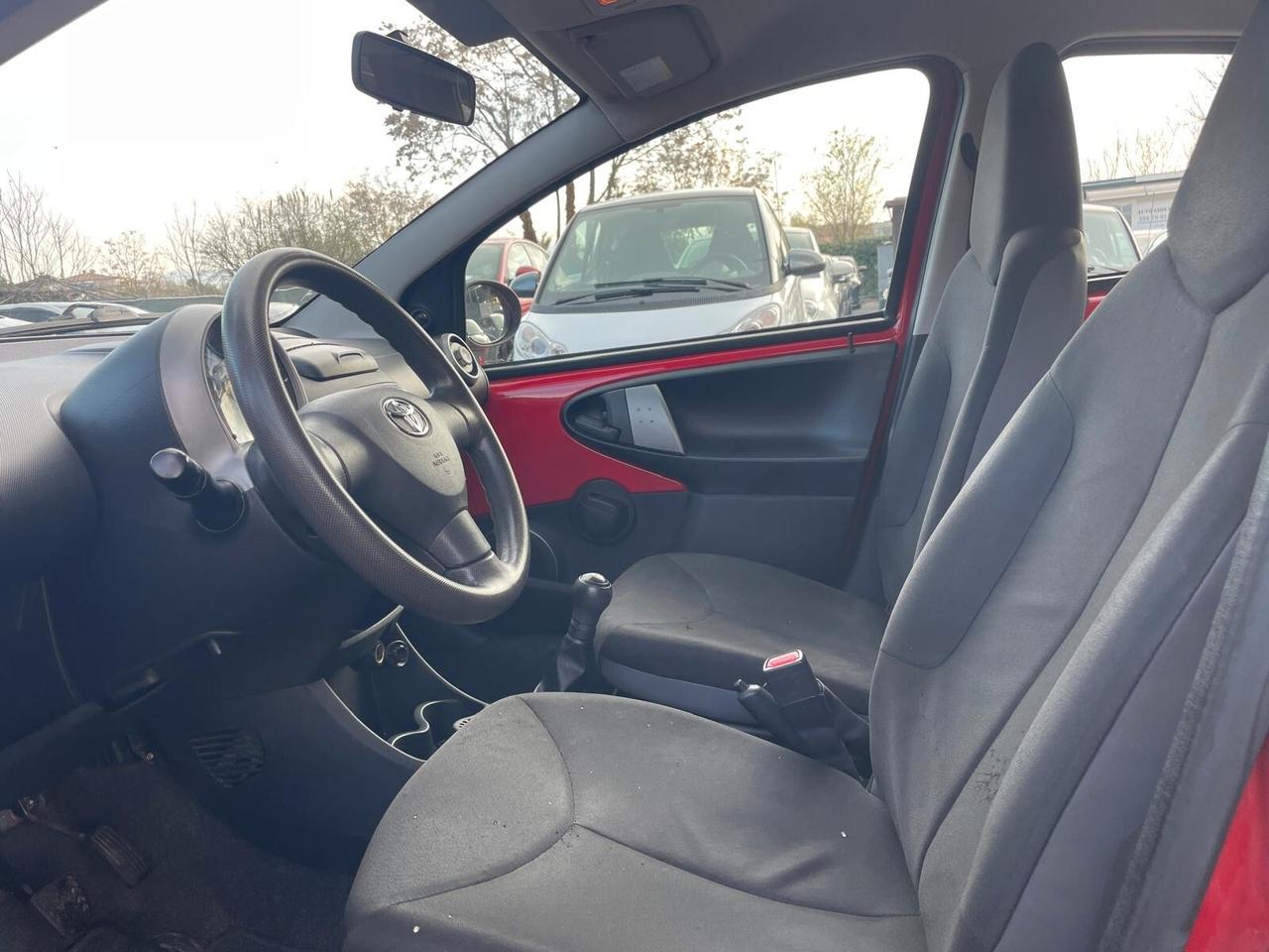 Toyota Aygo 1.0 12V VVT-i 5 porte Active Connect