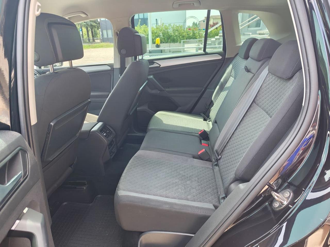Volkswagen Tiguan Business 1.6 TDI #11814