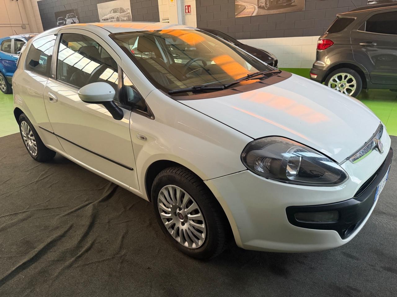 Fiat Punto Evo 1.2 3porte MyLife 69cv NEOPATENTATI