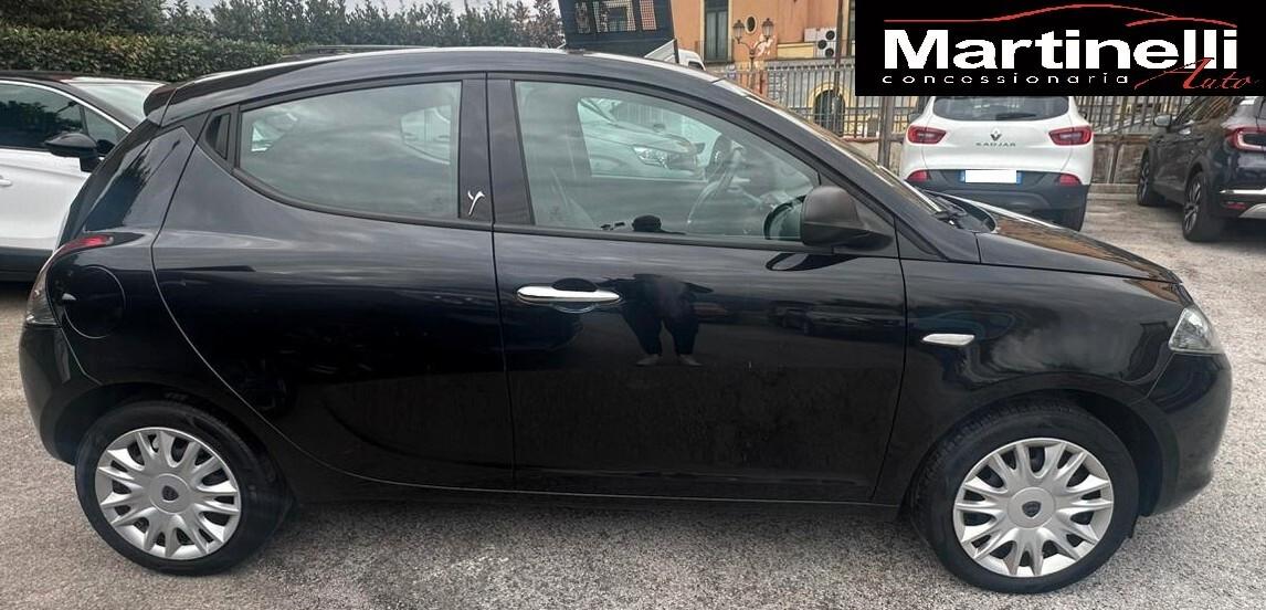 Lancia Ypsilon 1.2 69 CV 5 porte Gold