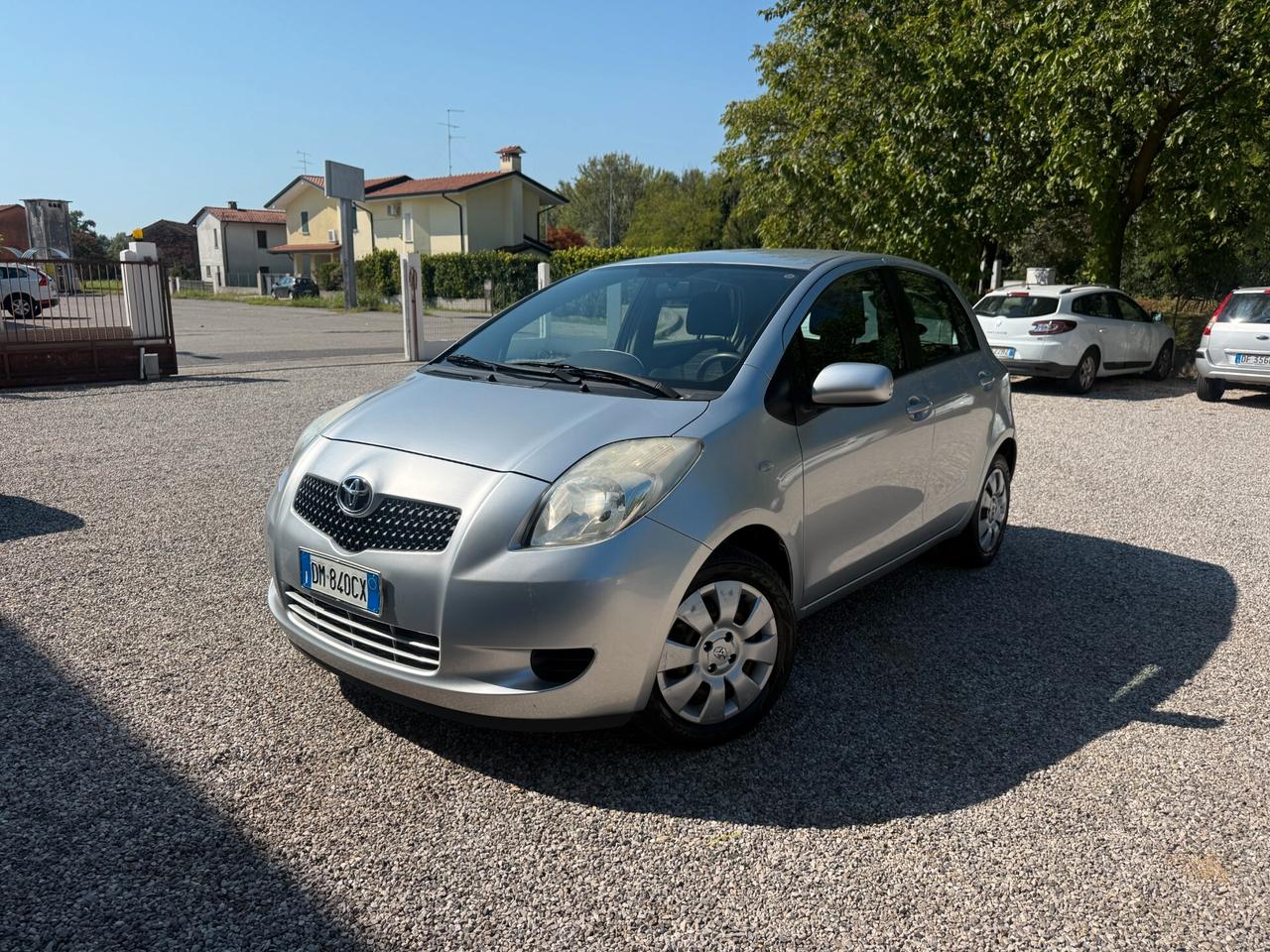 Toyota Yaris 1.0 3 porte Sol