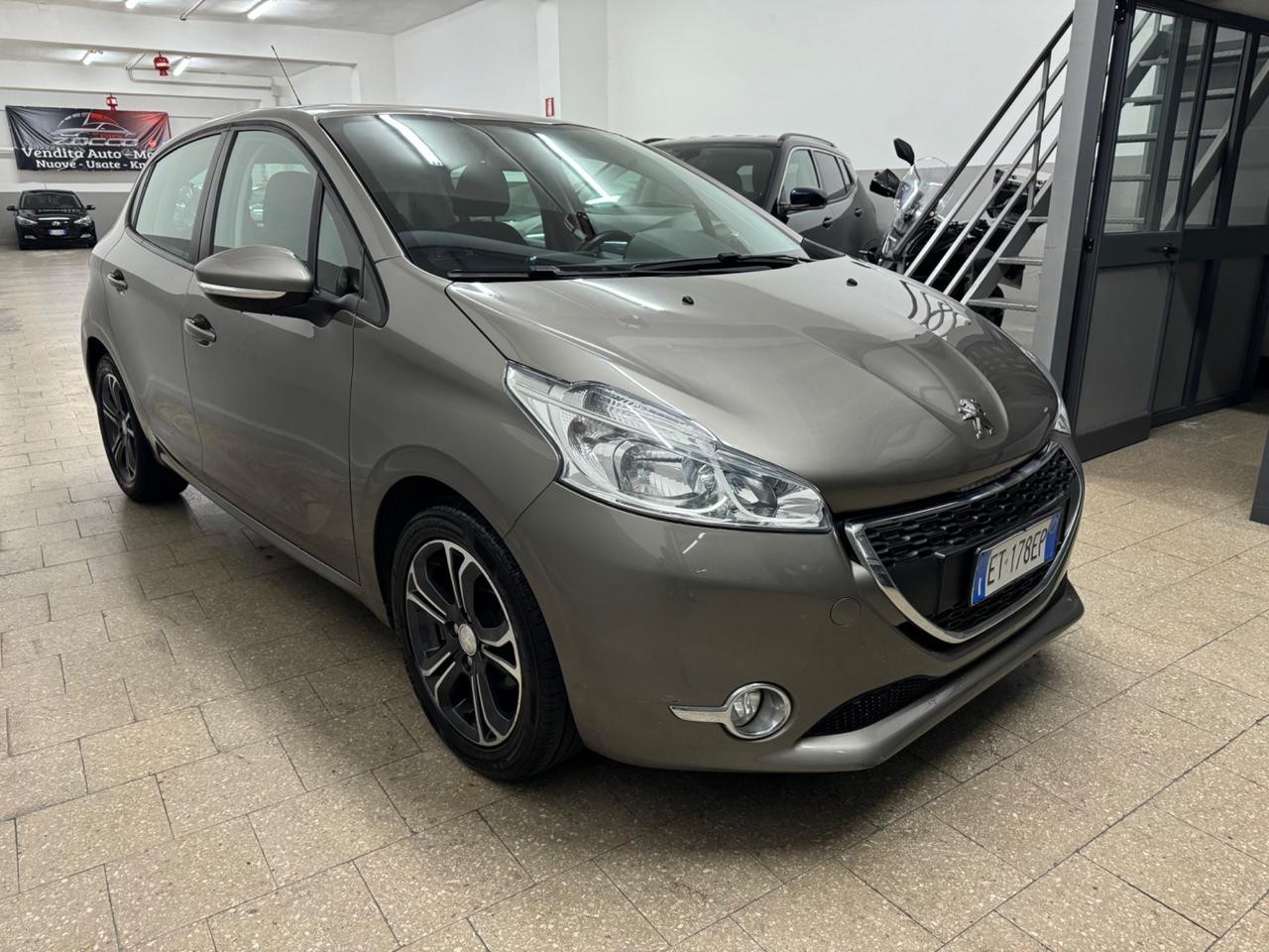 Peugeot 208 1.2 VTi 82 CV 5P. Allure KM 0 - 2014