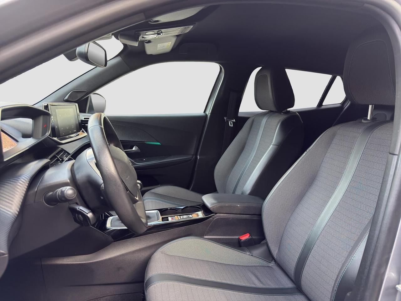 Peugeot 2008 1.2 puretech 100cv Allure Pack 2023