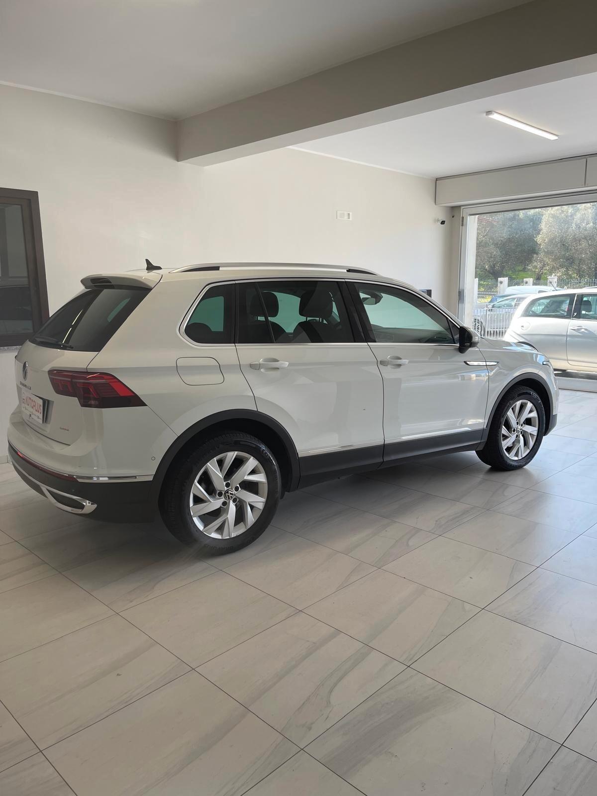 Volkswagen Tiguan 2.0 TDI 150 CV SCR DSG Elegance