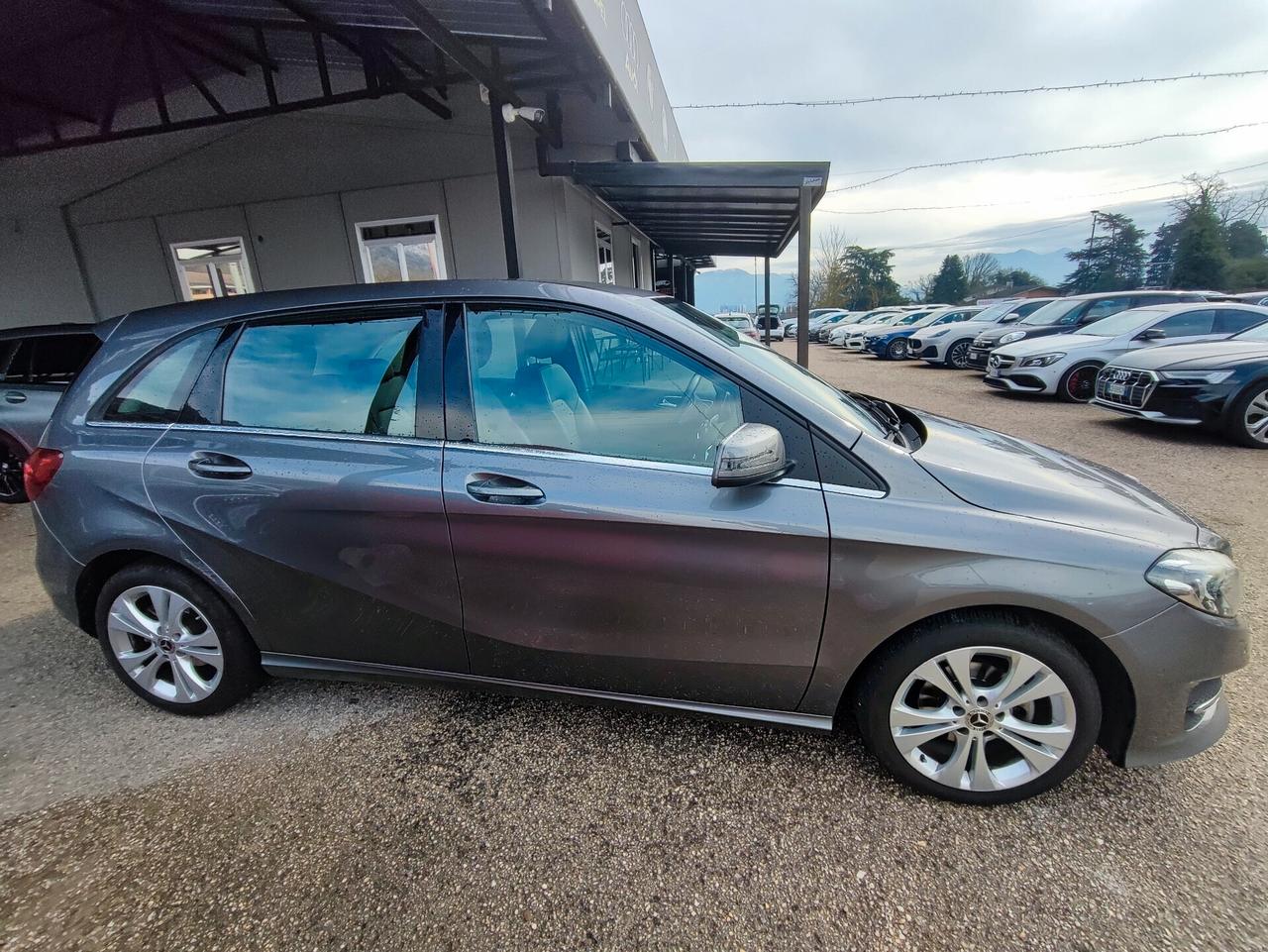 Mercedes-benz B 180 d Premium