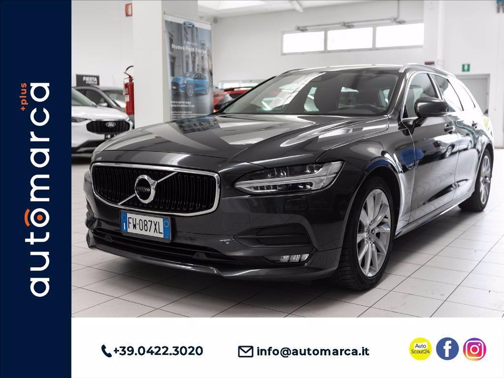 VOLVO V90 2.0 d4 Momentum geartronic my19 del 2019