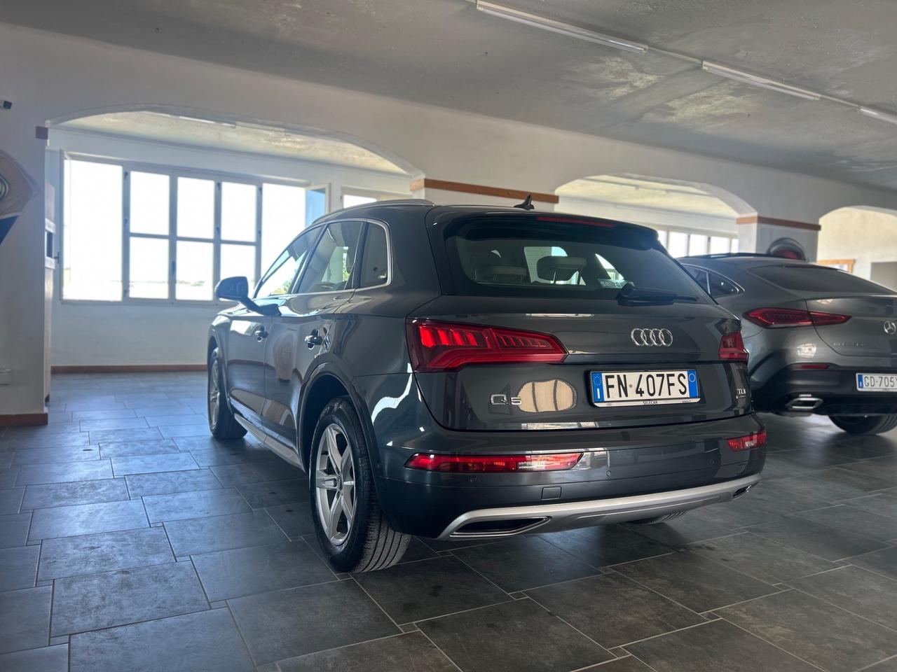 Audi Q5 2.0 TDI 190 CV quattro S tronic Business Sport