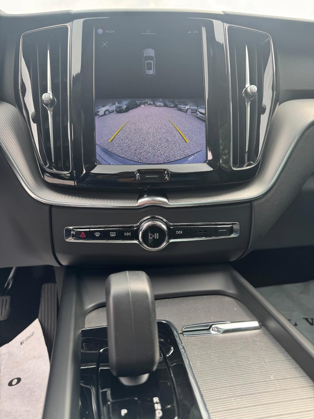 XC60 II 2022 2.0 t8 recharge phev Inscription awd 310cv aut