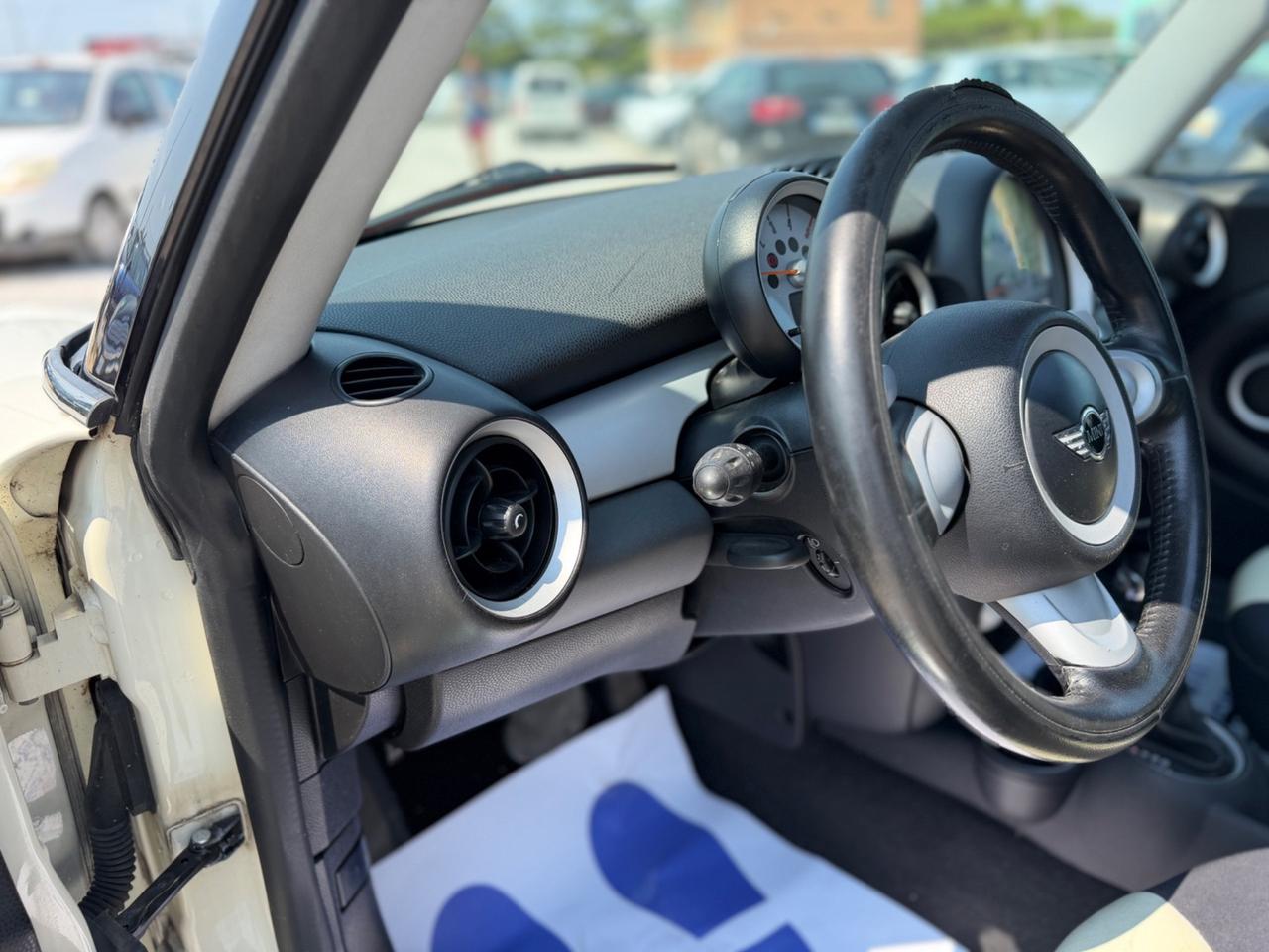 Mini 1.6 16V Cooper D Chili Automatica