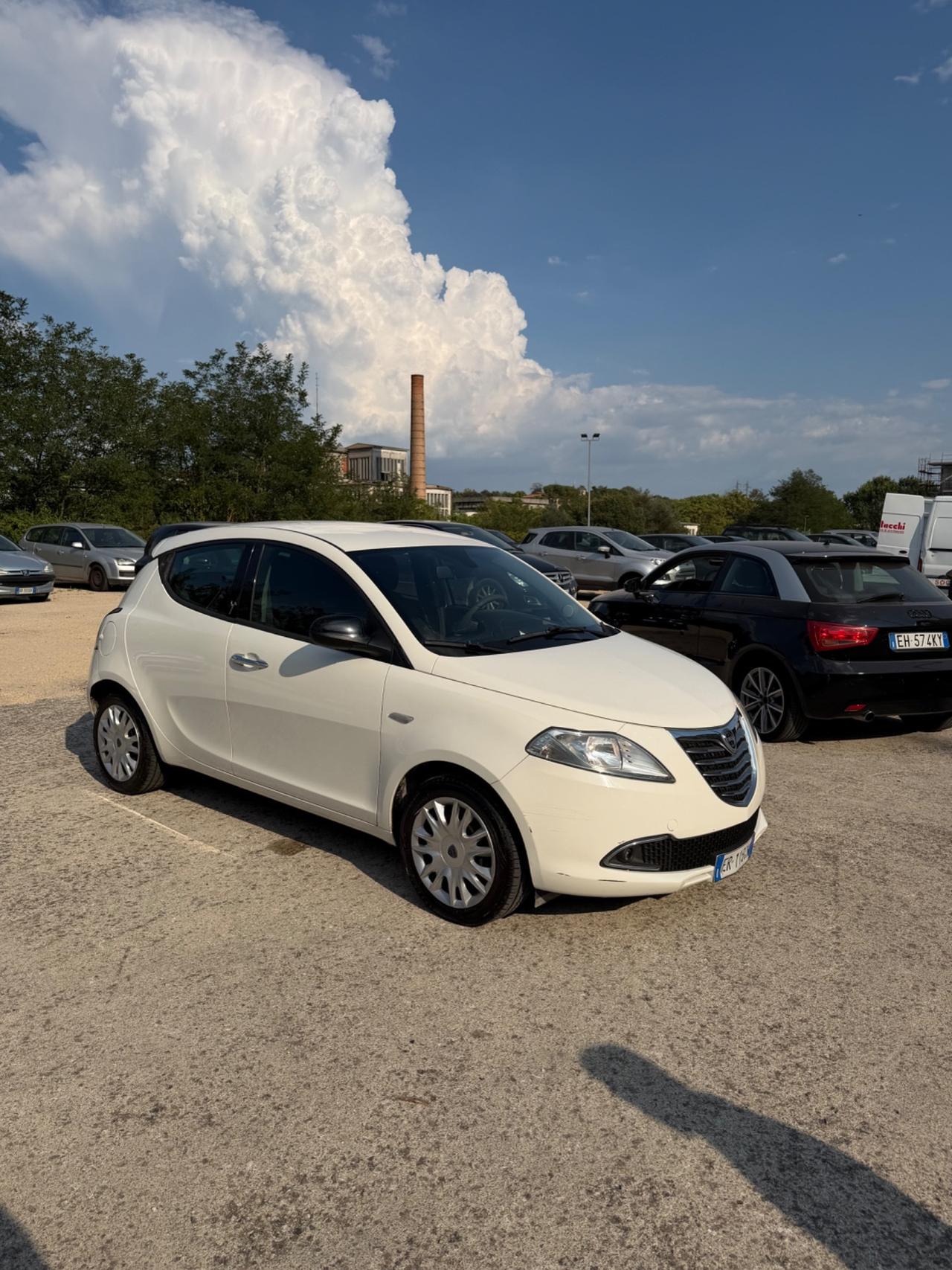 Lancia Ypsilon 1.3 MJT 16V 95 CV 5 porte S&S Gold