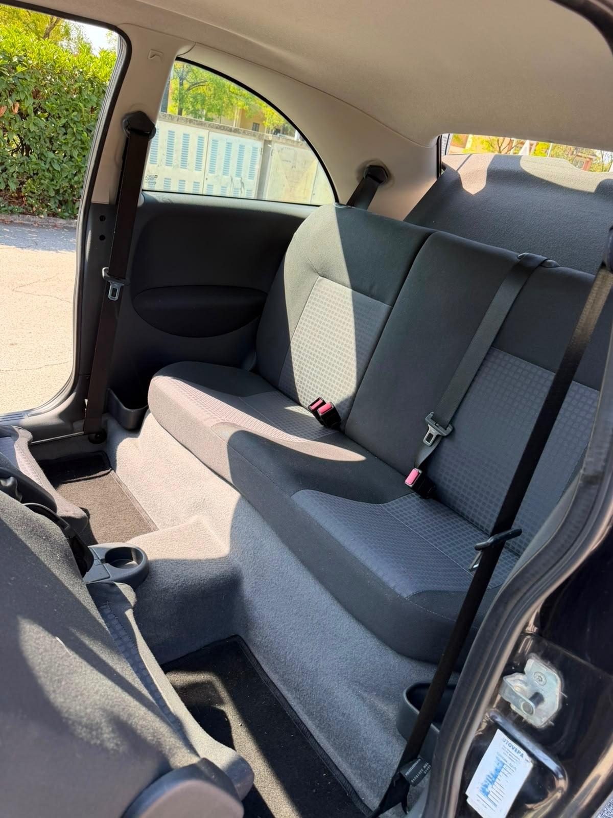 Opel Corsa 1.0 12V 3 porte // 25.000 km ///pari al nuovo