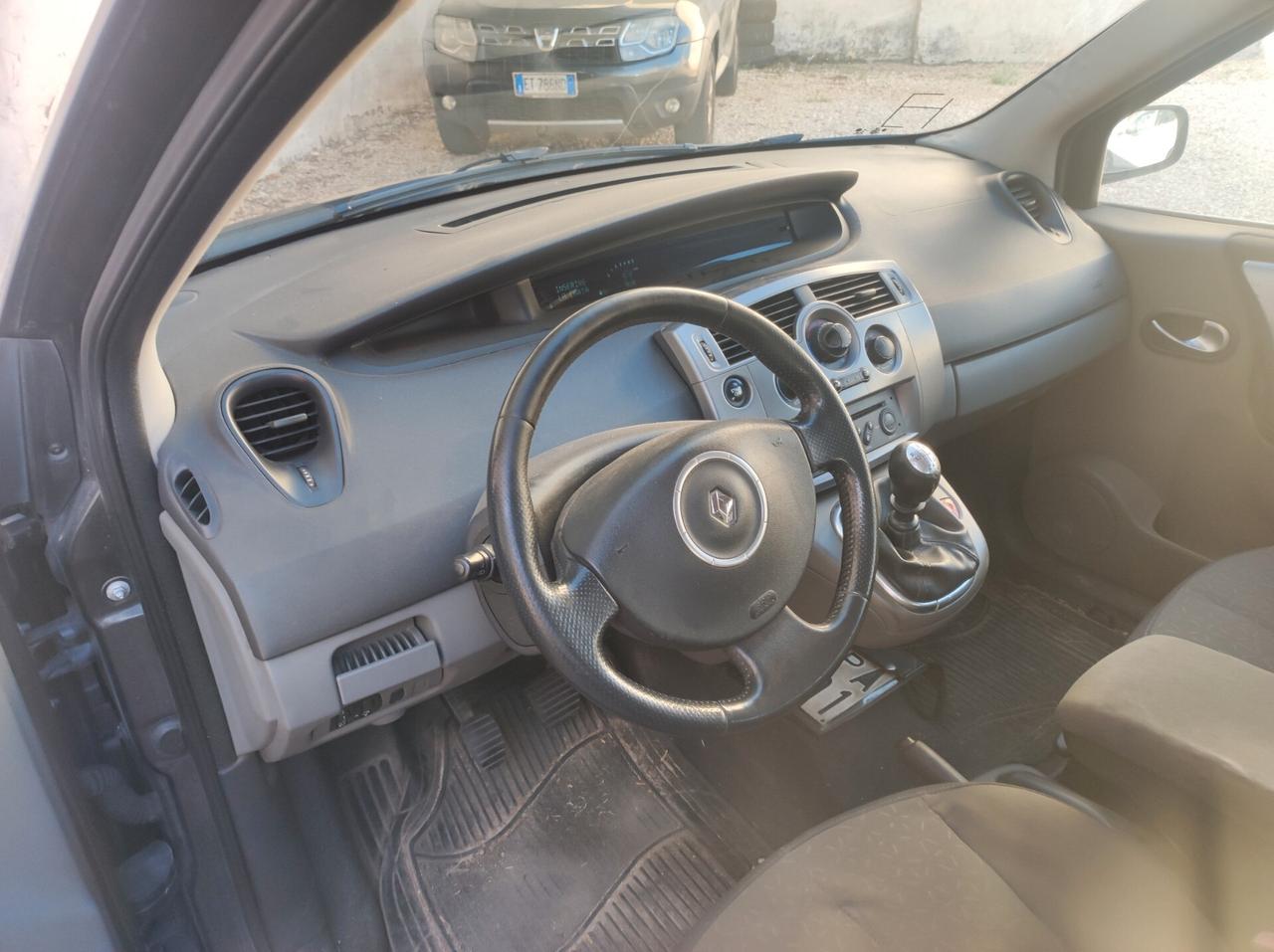Renault Scenic Scénic 1.5 dCi/105CV Dynamique
