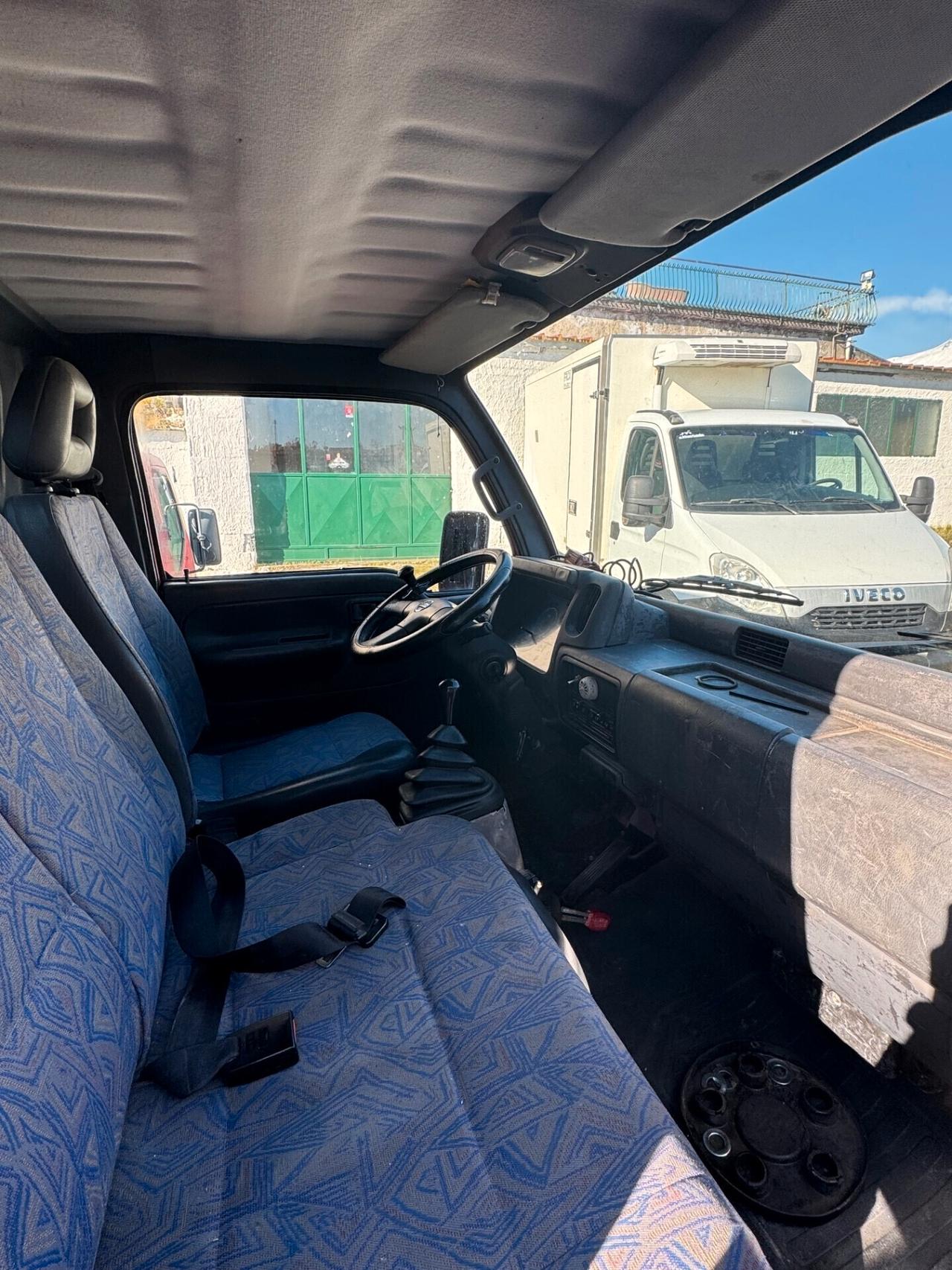 NISSAN CABSTAR 3.0 TDI 130CV RIBALTABILE TRILATERALE
