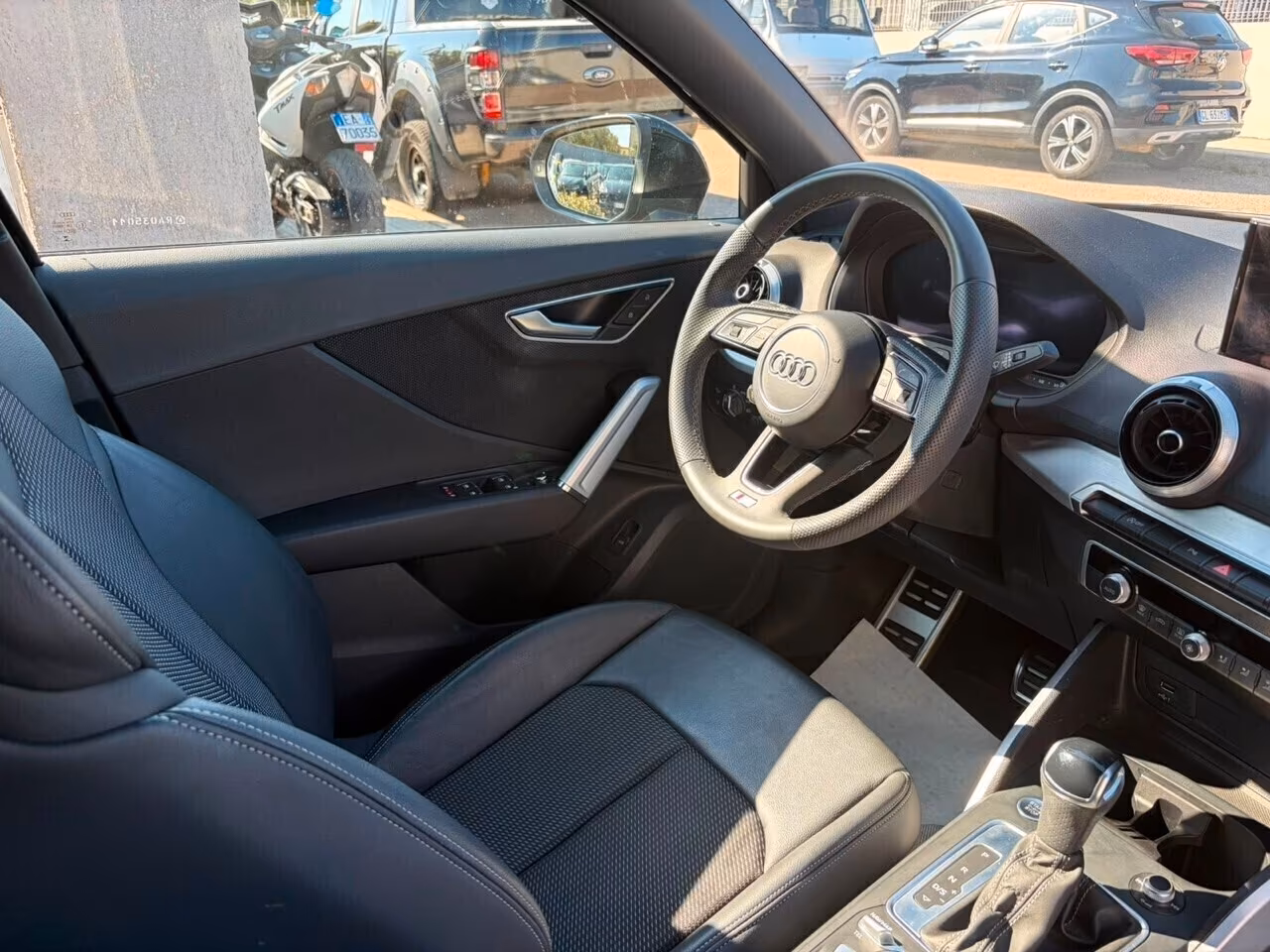 Audi Q2 30 TFSI S LINE