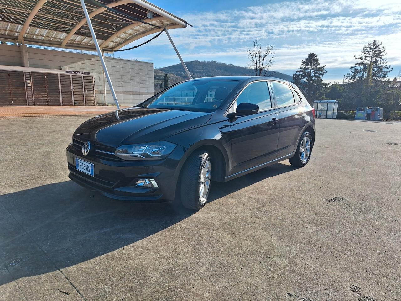 Volkswagen Polo 1.0 TGI 5p. Highline. DISTRIBUZIONE NUOVA