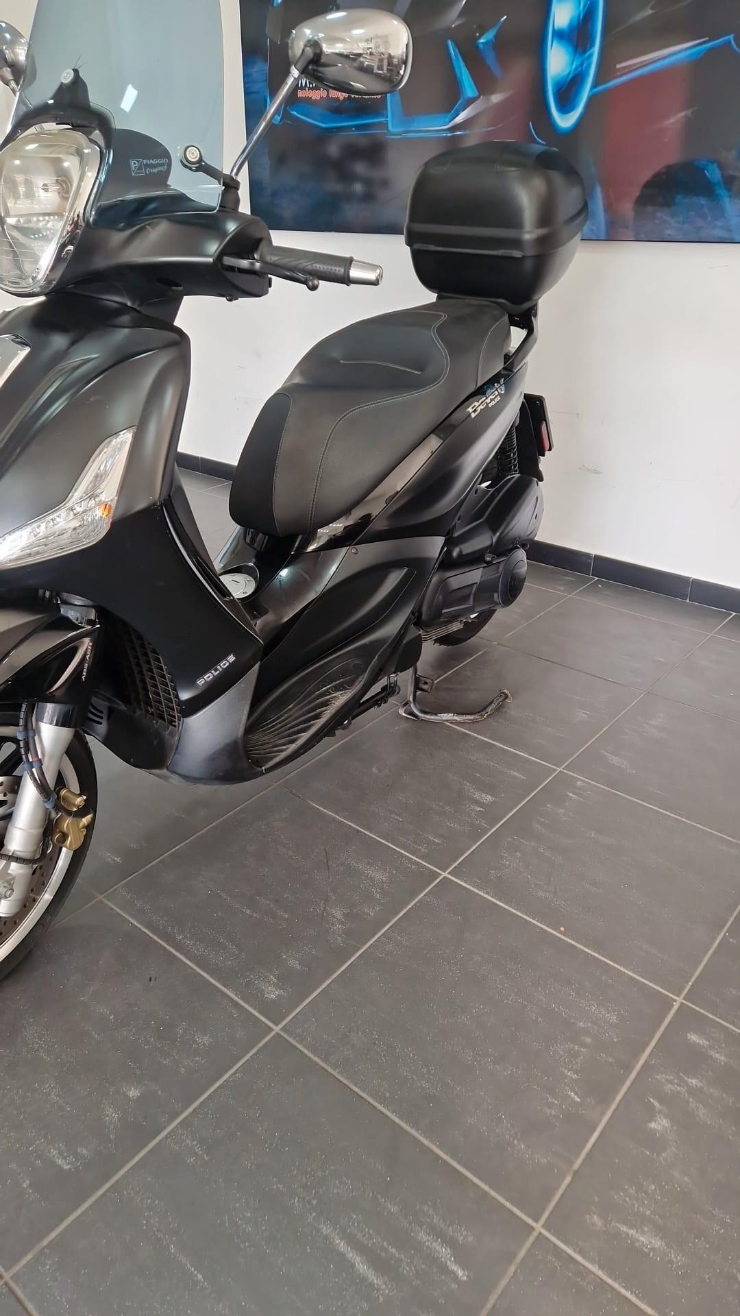 Piaggio Beverly 300 police