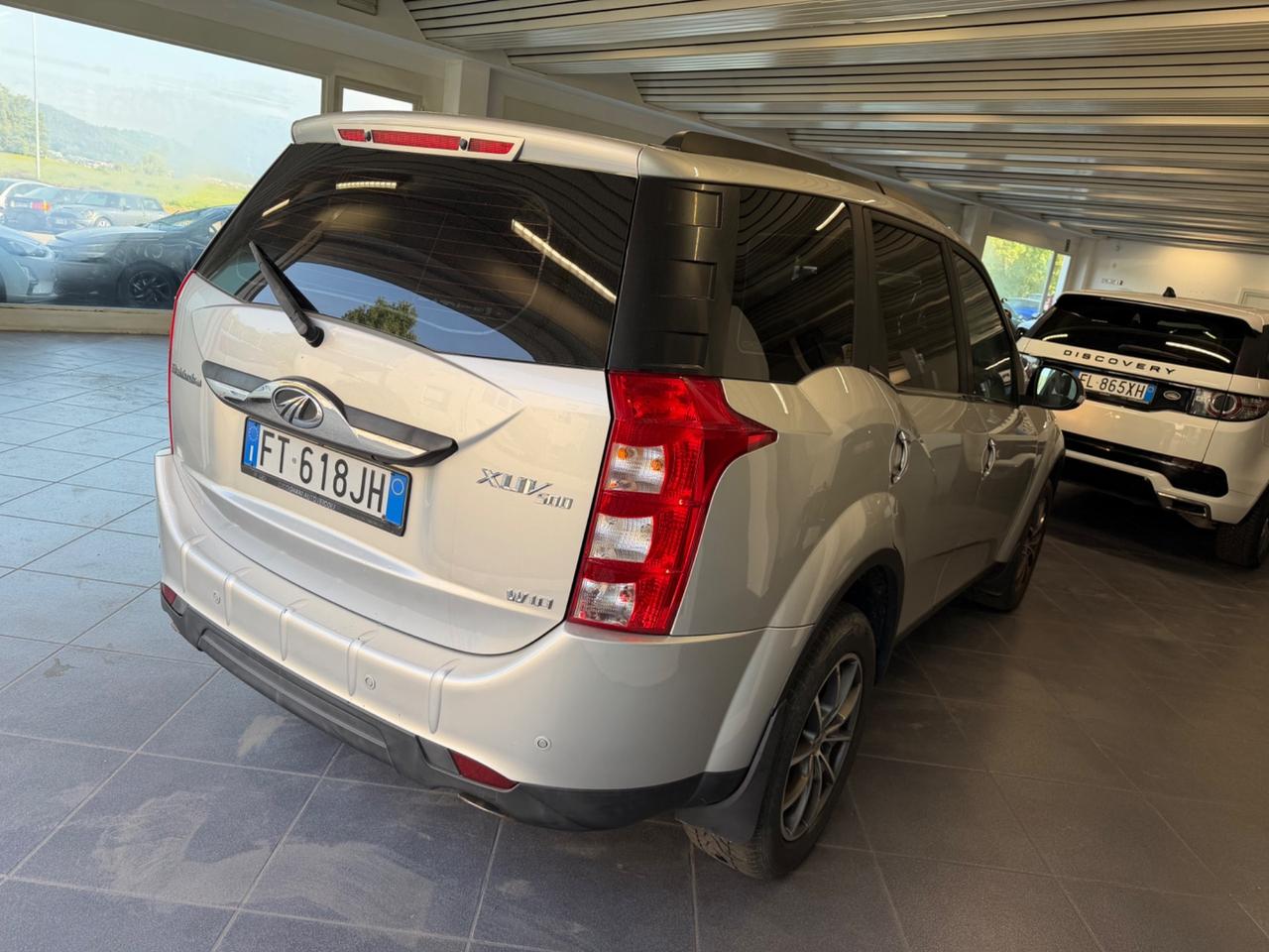 Mahindra XUV500 2.2 16V FWD W10