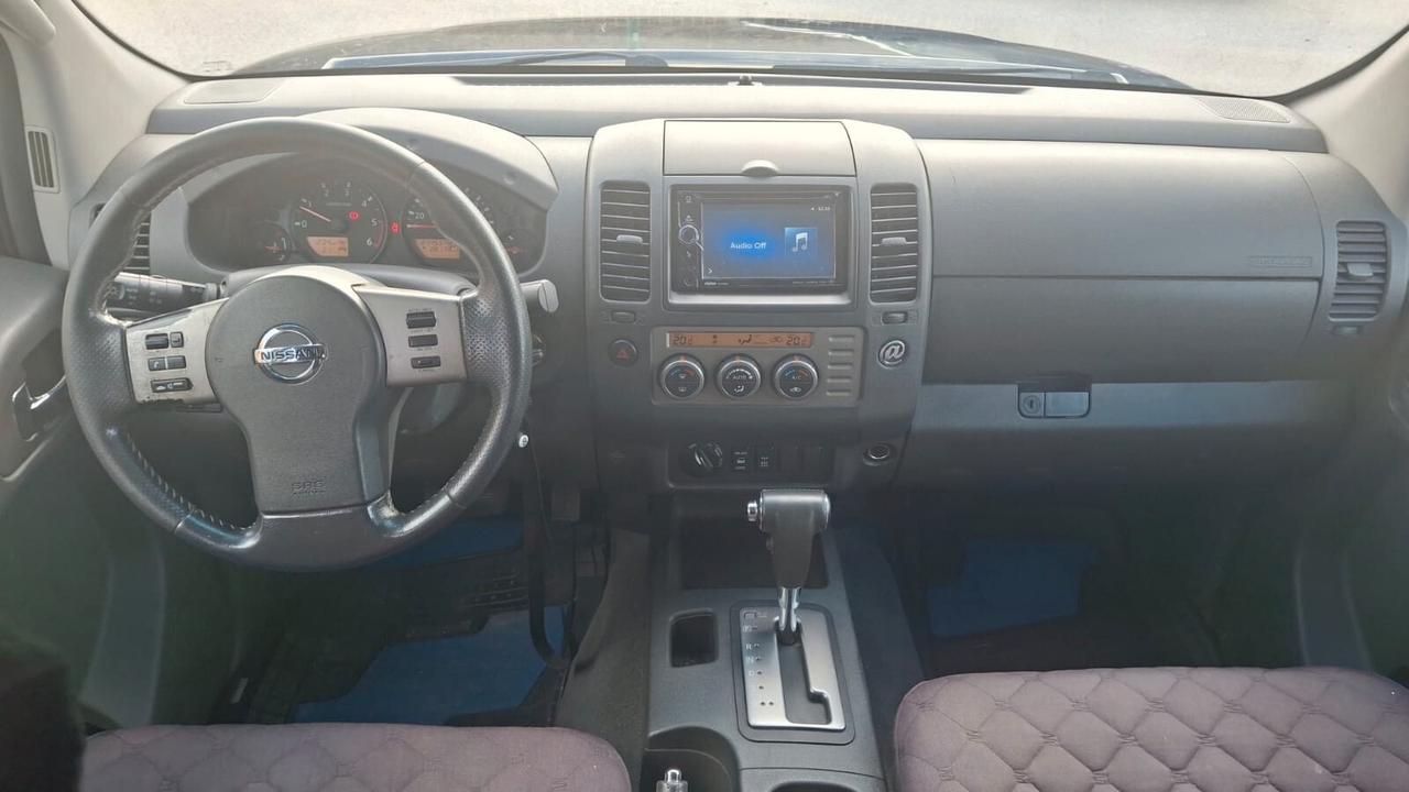 Nissan Navara 2.5 dCi 4 porte Double Cab LE