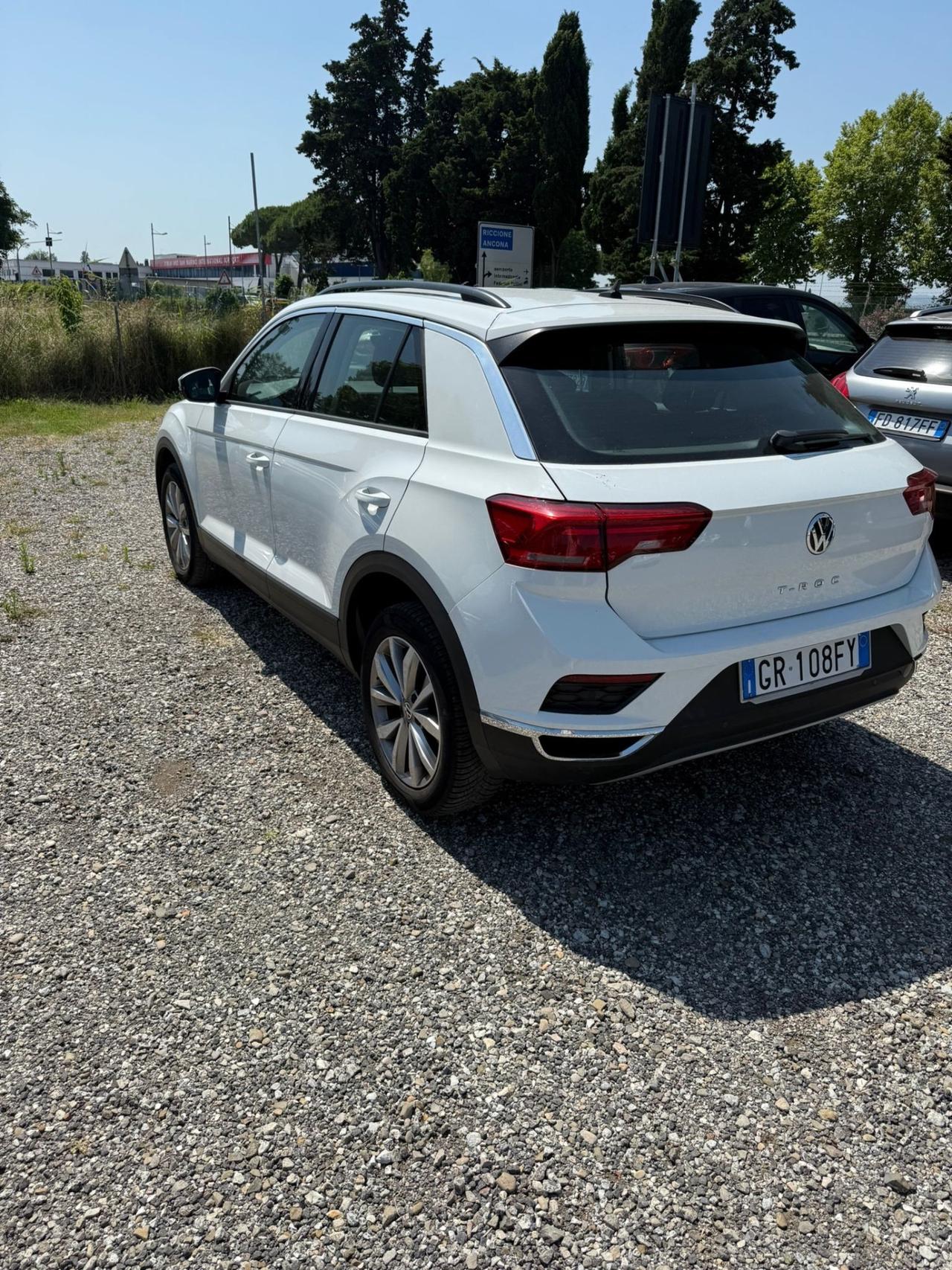 Volkswagen T-Roc 1.6 TDI SCR Business BlueMotion Technology