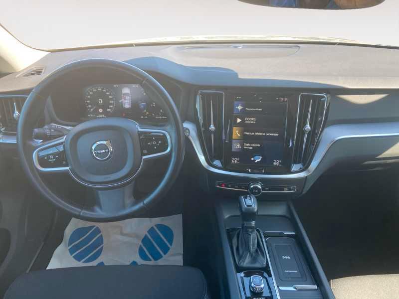VOLVO V60 Cross Country 2.0 d4 Pro AwD GearTr.