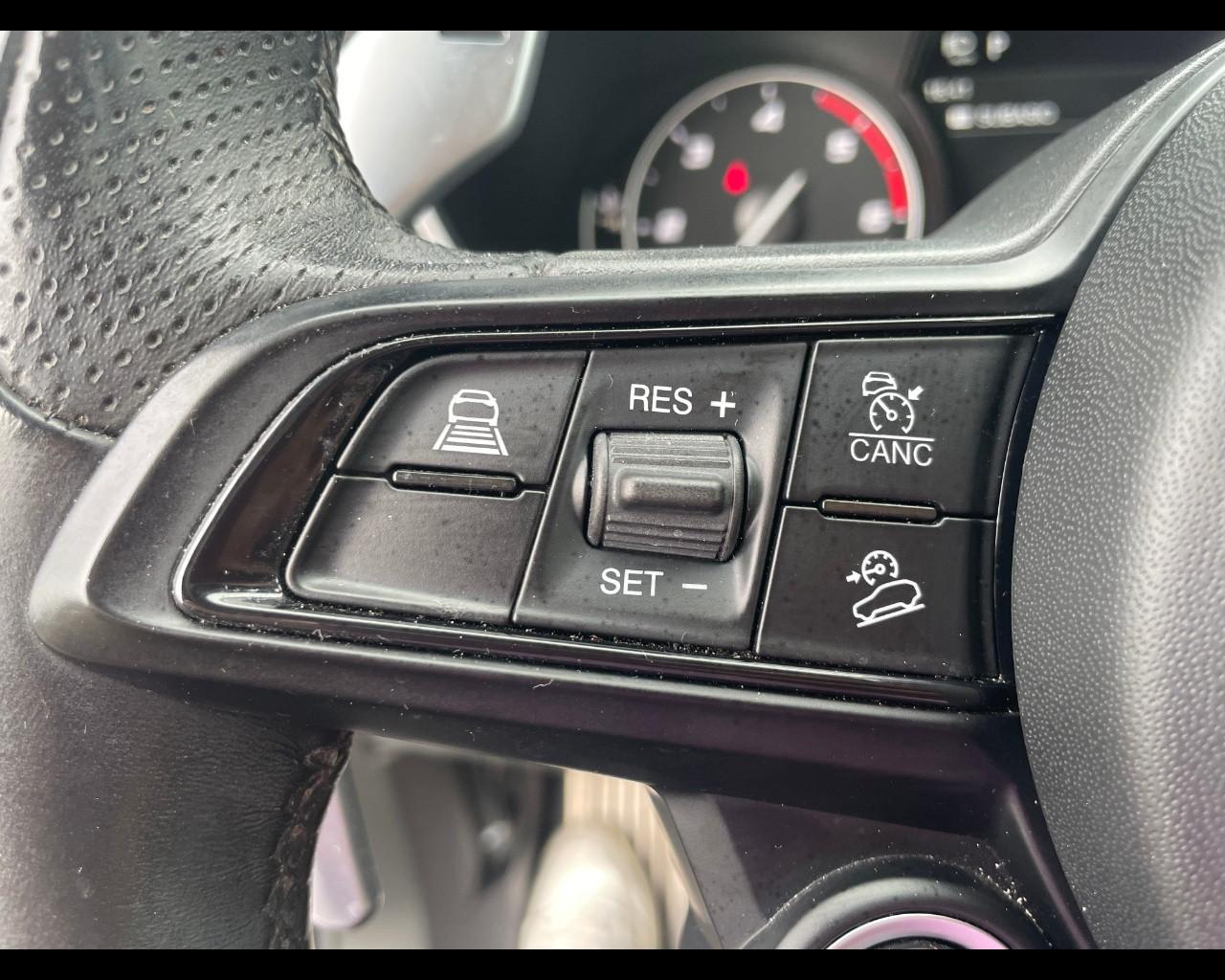 ALFA ROMEO Stelvio - Stelvio 2.2 Turbodiesel 190 CV AT8 Q4 Sprint
