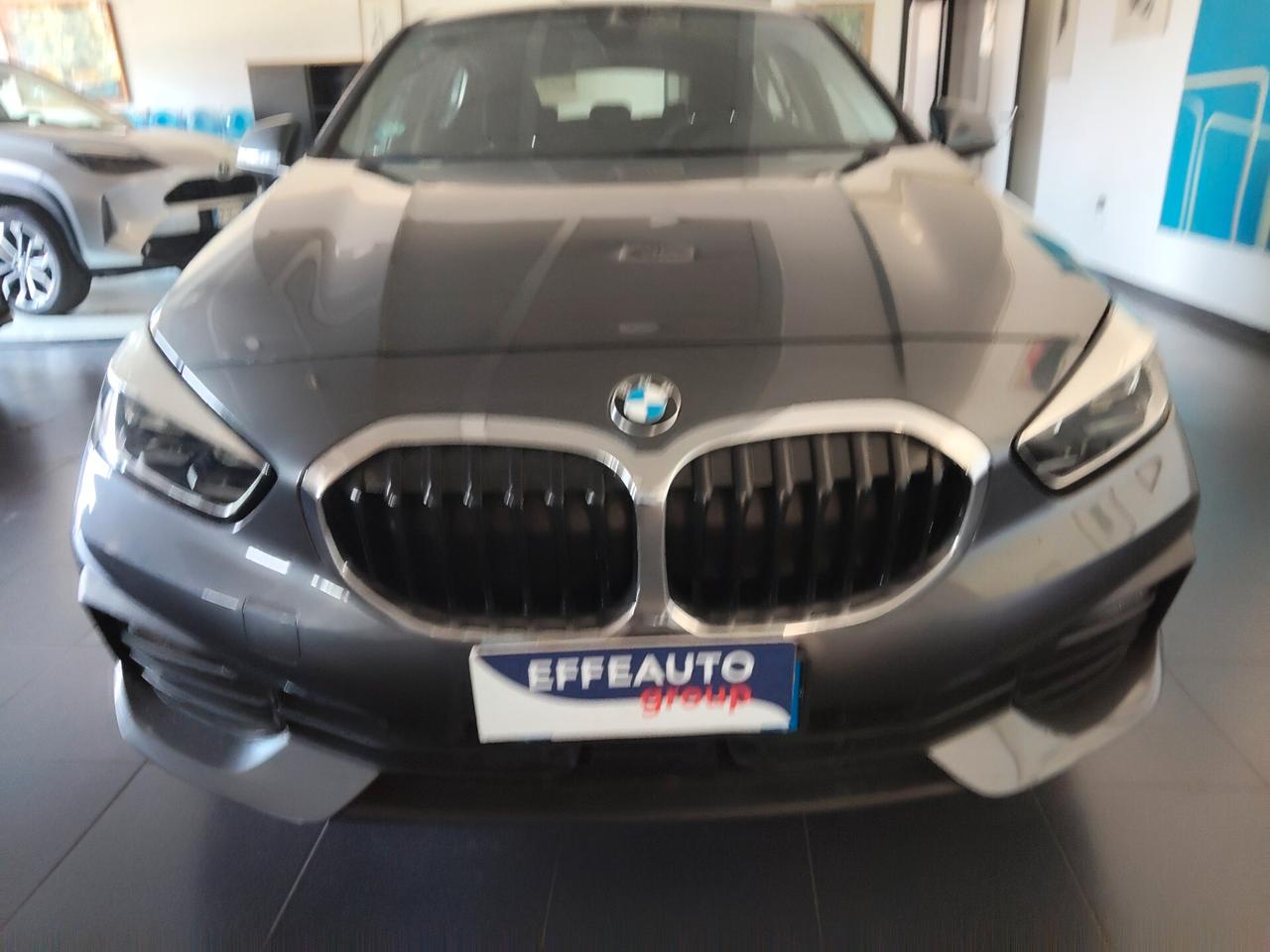 Bmw 116 116d 5p. Advantage