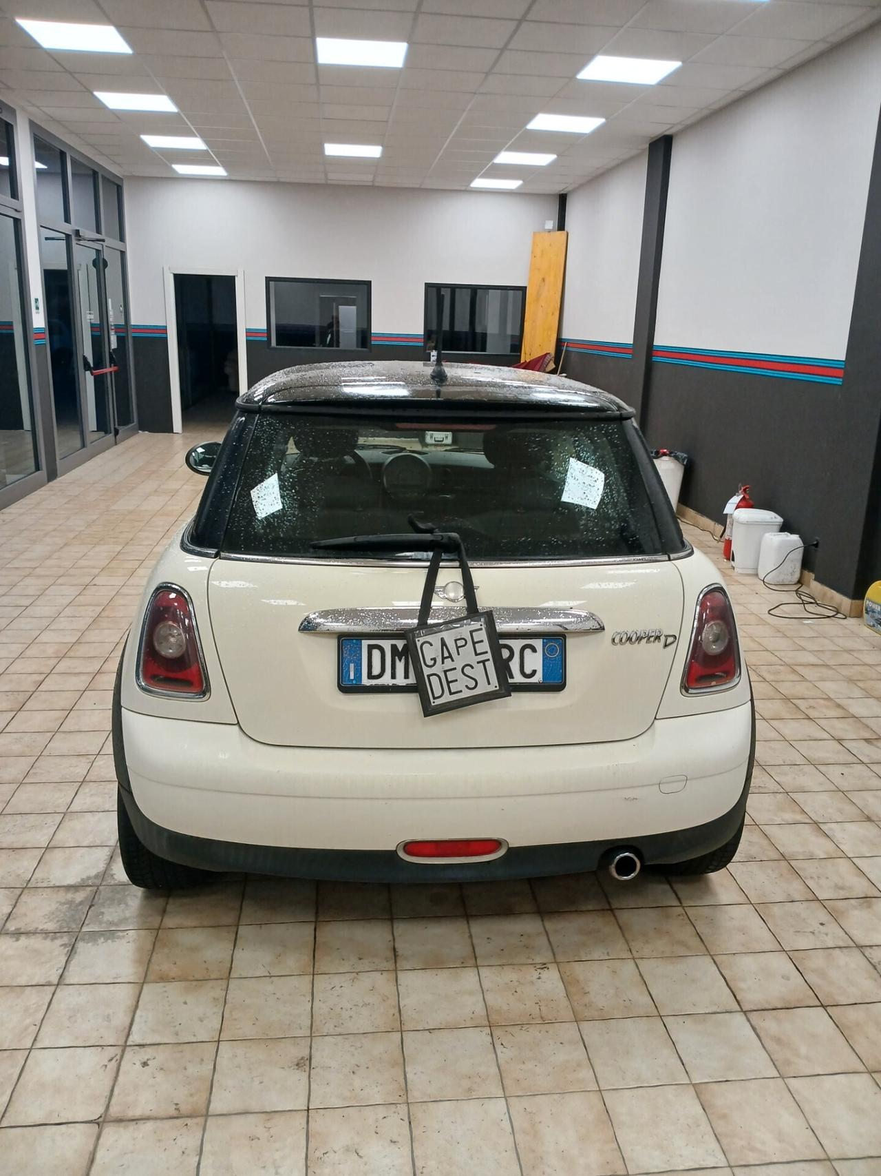 Mini 1.6 16V Cooper D model 2008 neo patentati