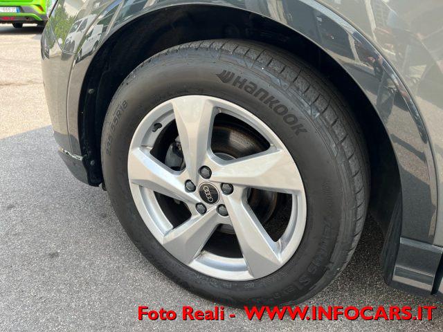 AUDI Q3 35 TDI S tronic Business Advanced PROMO !
