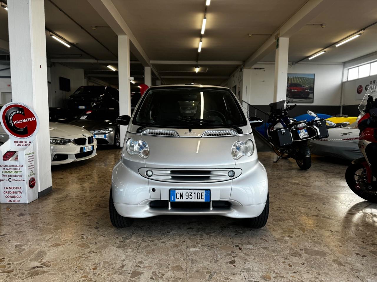 Smart ForTwo 700 cabrio passion 01/2004 inscrivibile Storica