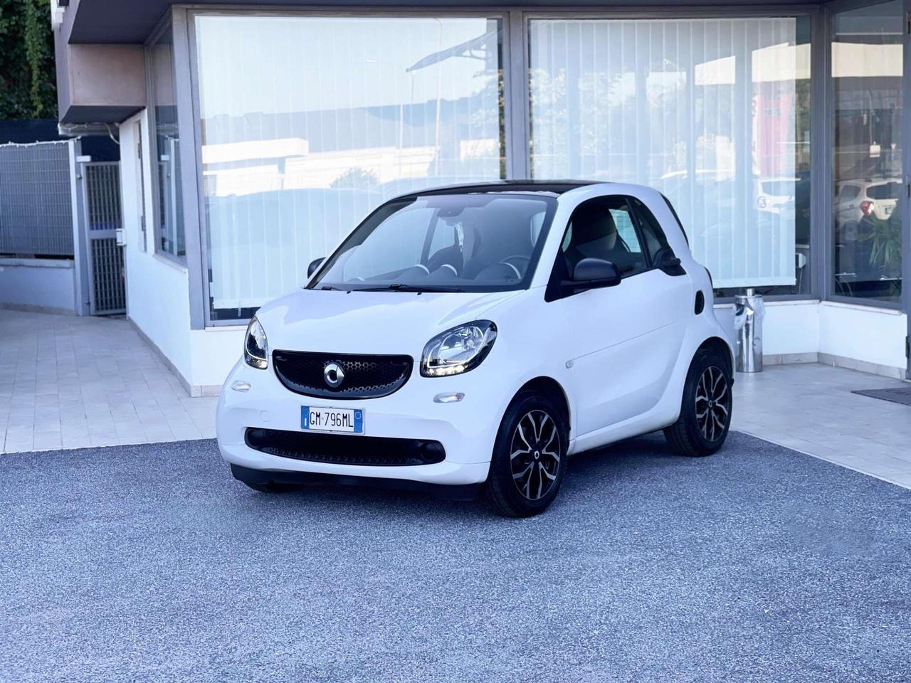 smart forTwo 1.0 Benzina 71CV E6 Automatica Neo - 2019