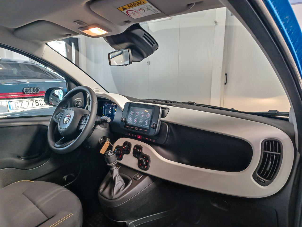 Fiat Pandina Pandina III 2024 Cross 1.0 firefly hybrid s