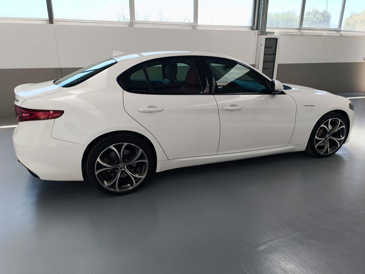 Alfa Romeo Giulia 2.2 Turbodiesel 210 CV AT8 AWD Q4 Veloce