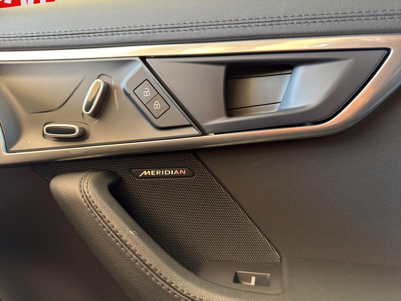 Jaguar F-Type 2.0 aut. Convertibile R-Dynamic