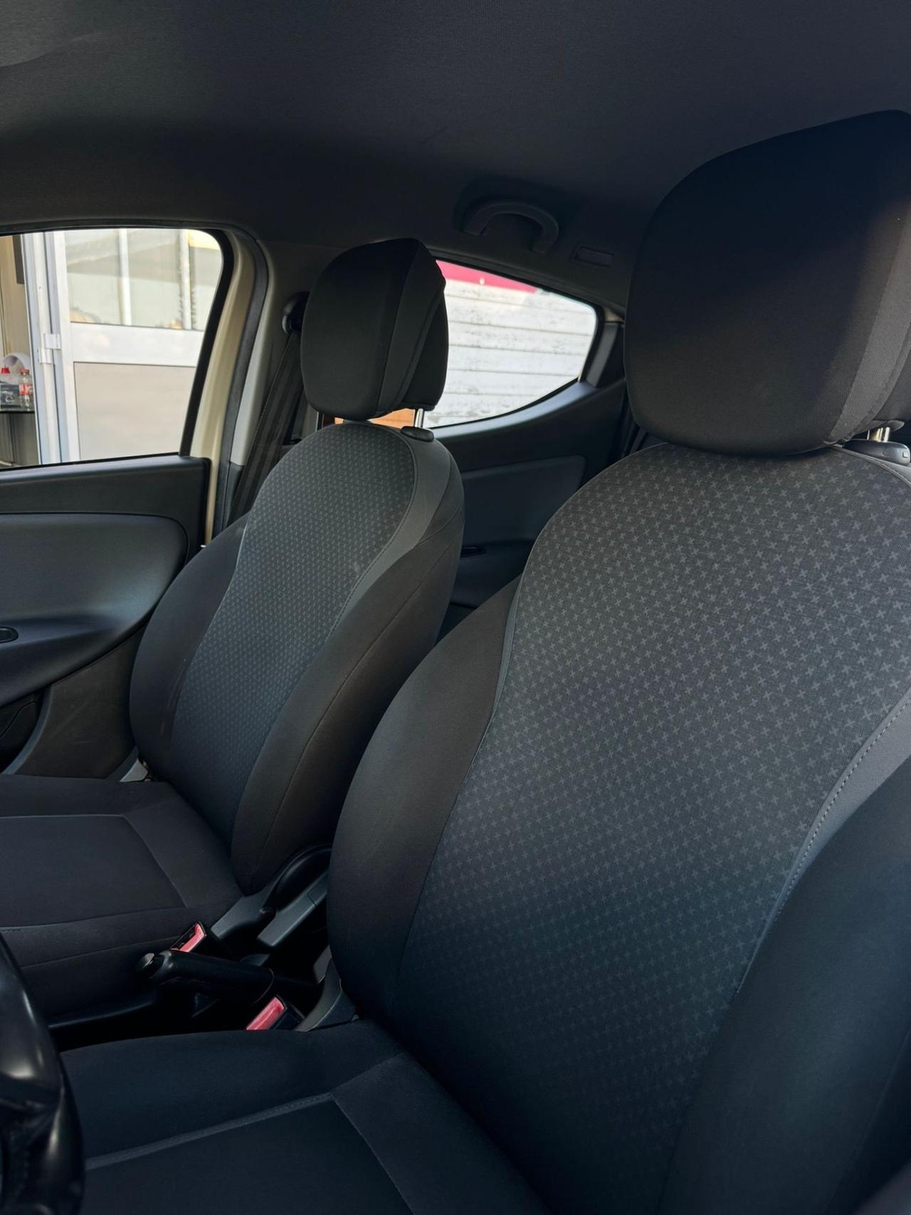 Lancia Ypsilon 1.3 MJT 95 CV S&S Platinum Garanzia