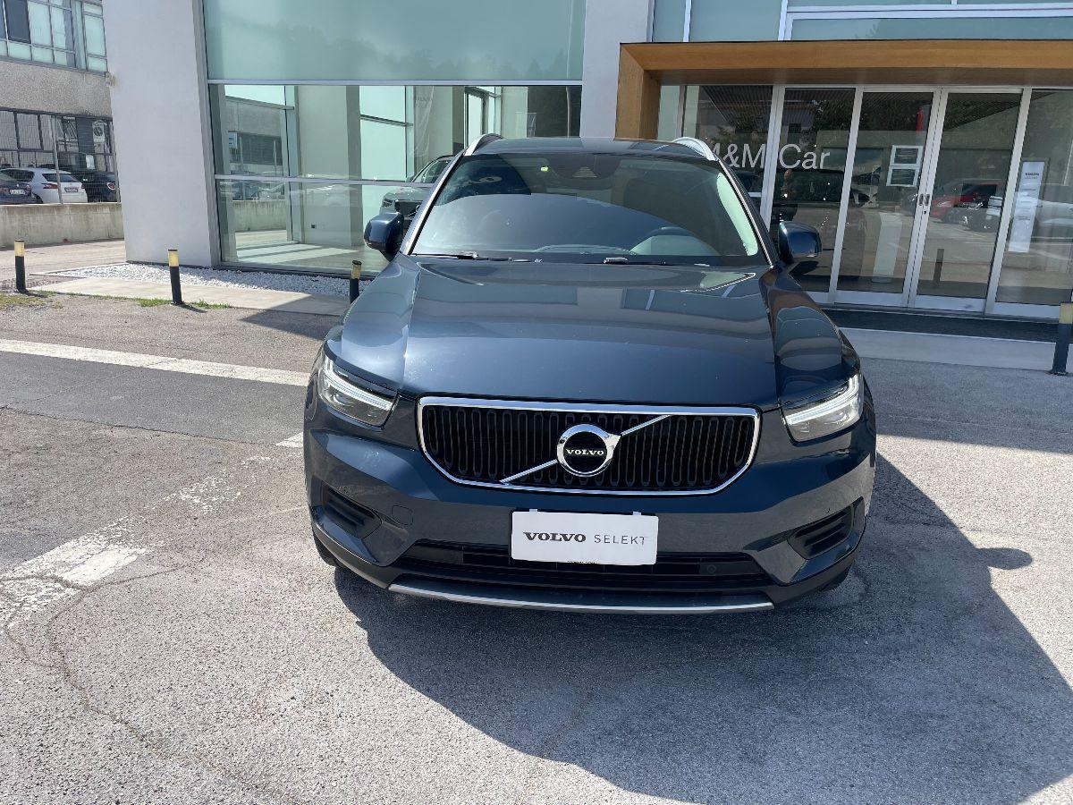 Volvo XC40 1.5 t2 Momentum Pro auto AUTOCARRO N1