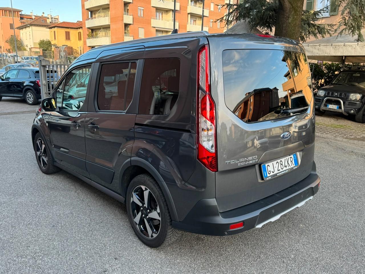 Ford Tourneo Connect Active 1.5 EcoBlue 120 CV Start & Stop Aut. TETTO PANO-CAMERA