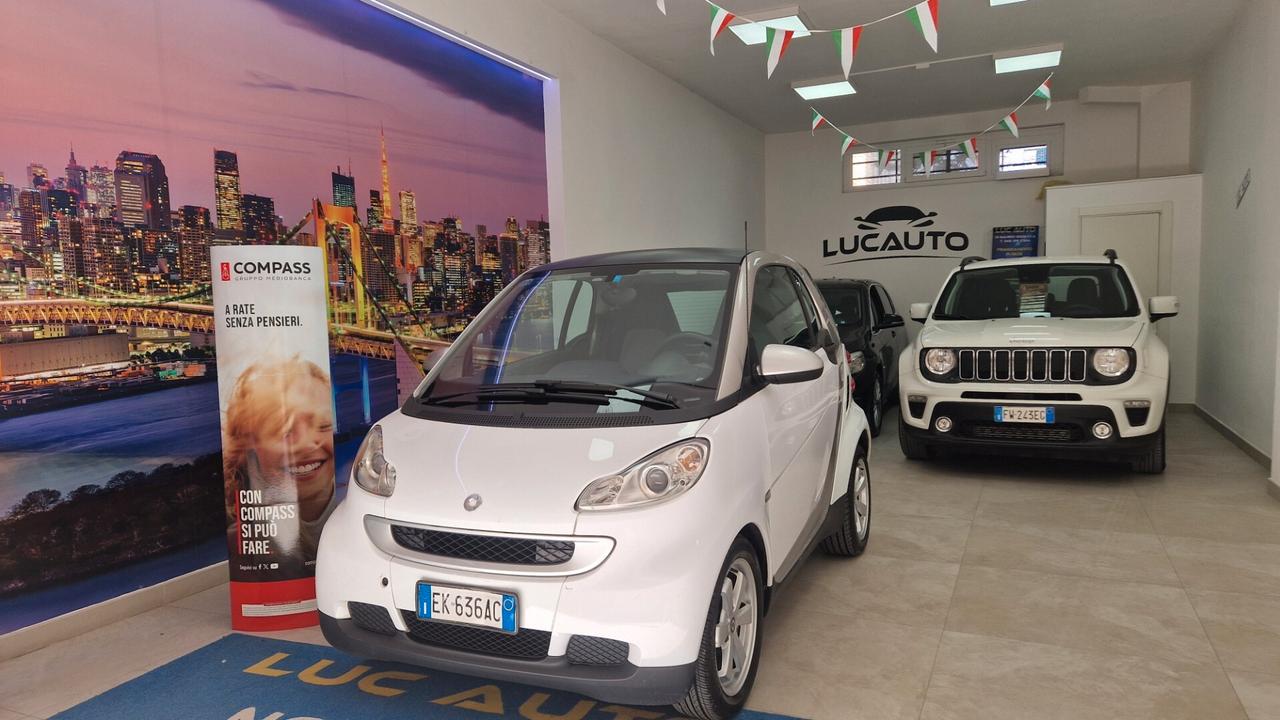 Smart ForTwo 1000 52 kW MHD coupé Genius s.ed.