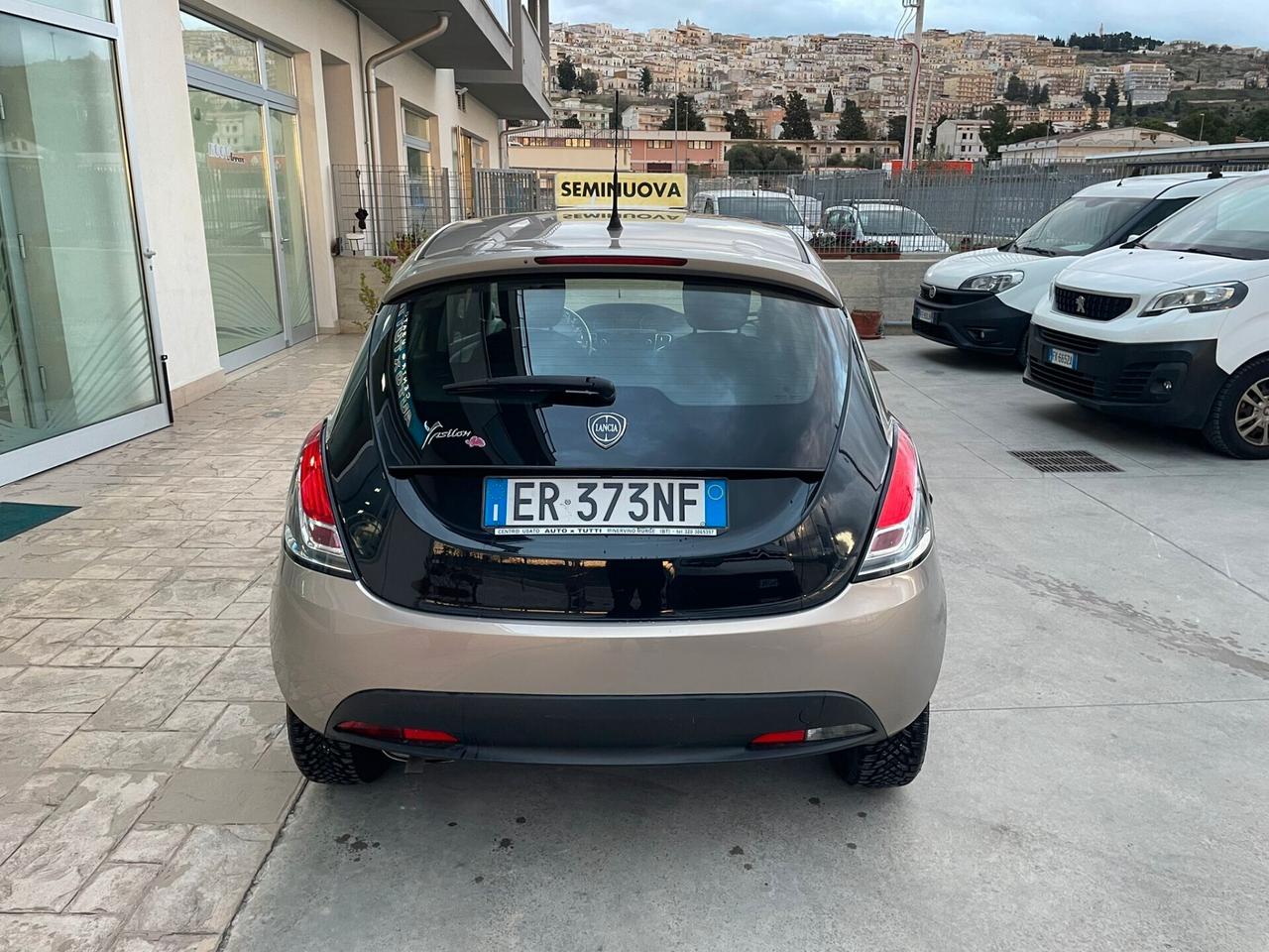 Lancia Ypsilon 1.2 ok neopatentati