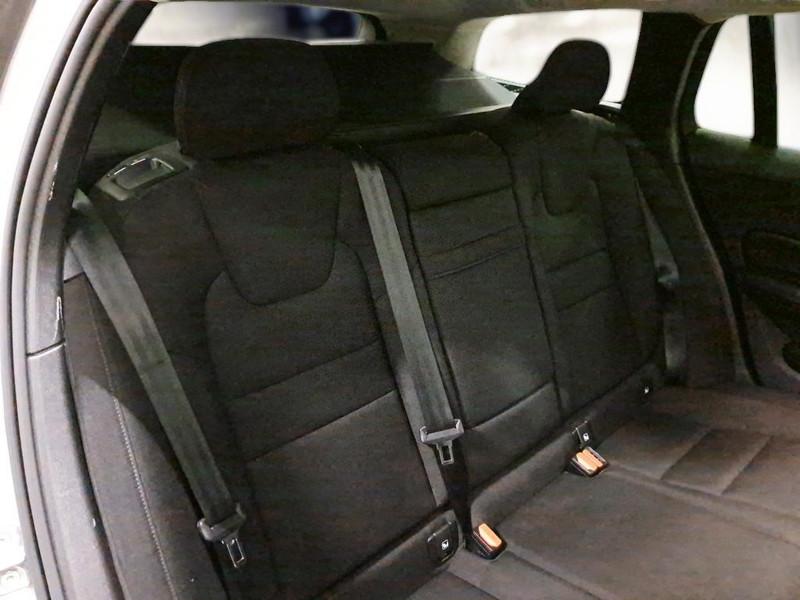 VOLVO V60 B4 D autom. Momentum Business Pro MY22 WAGON