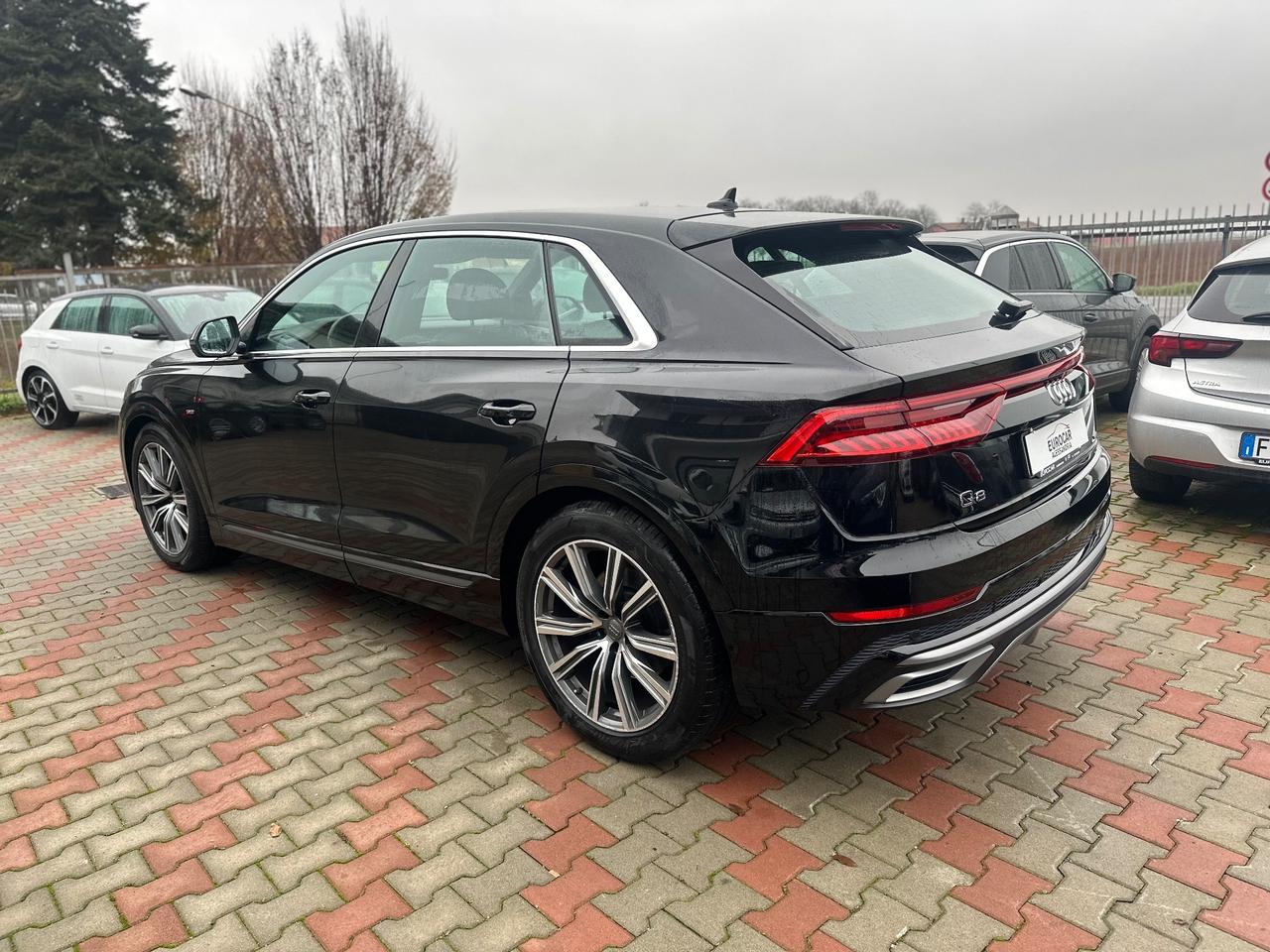Audi Q8 45 TDI quattro tiptronic