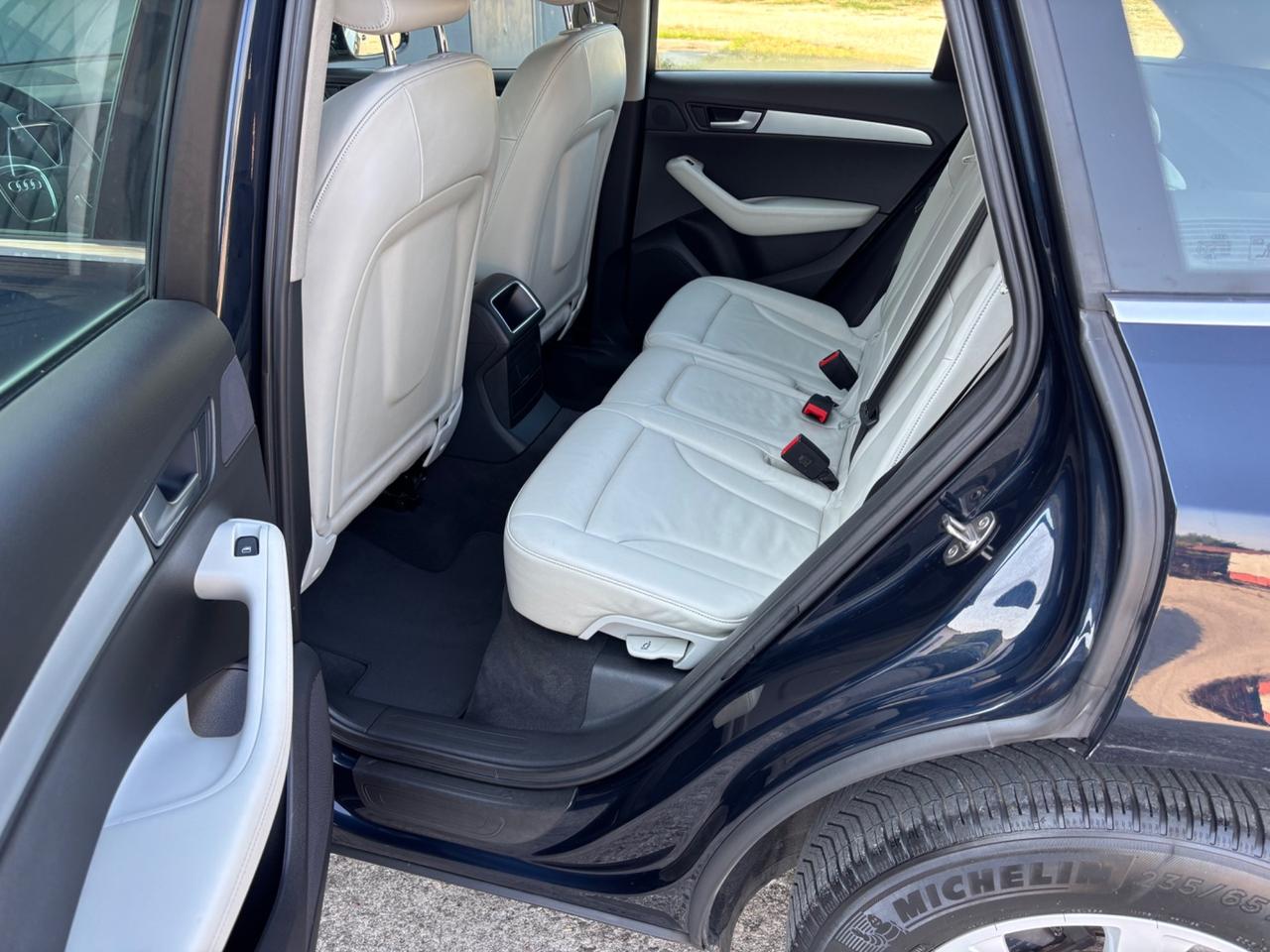 Audi Q5 2.0 TDI 143 CV.quattro 1ºproprietario. Garanzia