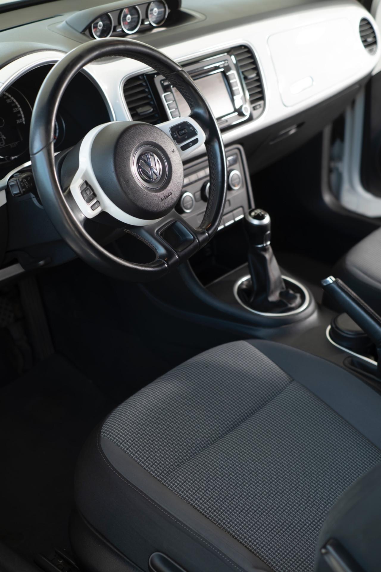Volkswagen Maggiolino 1.6 TDI Design